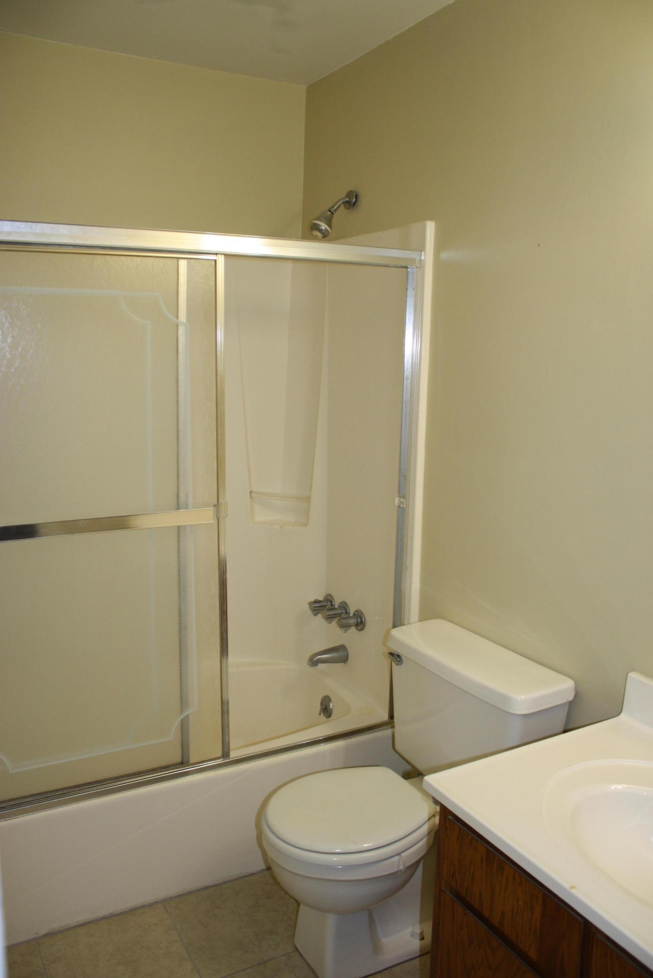 LEESA JENNIFER ACRES - Residential