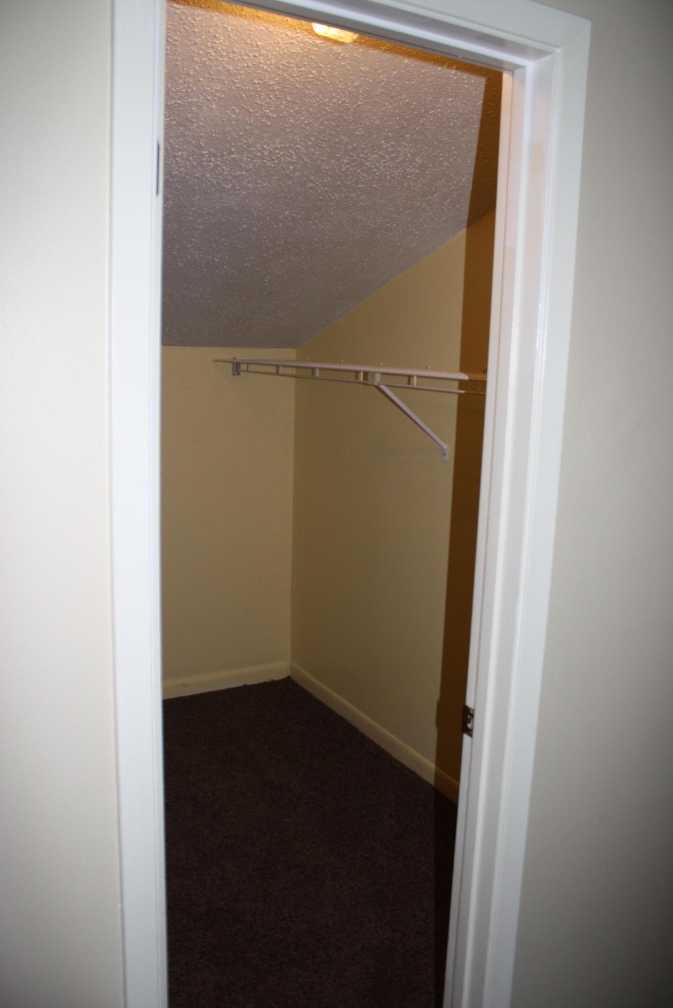 LEESA JENNIFER ACRES - Residential