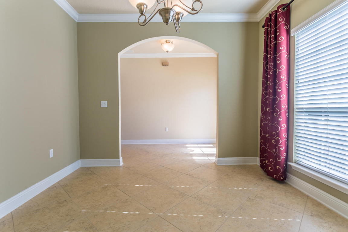 LAGRANGE LANDING - Residential