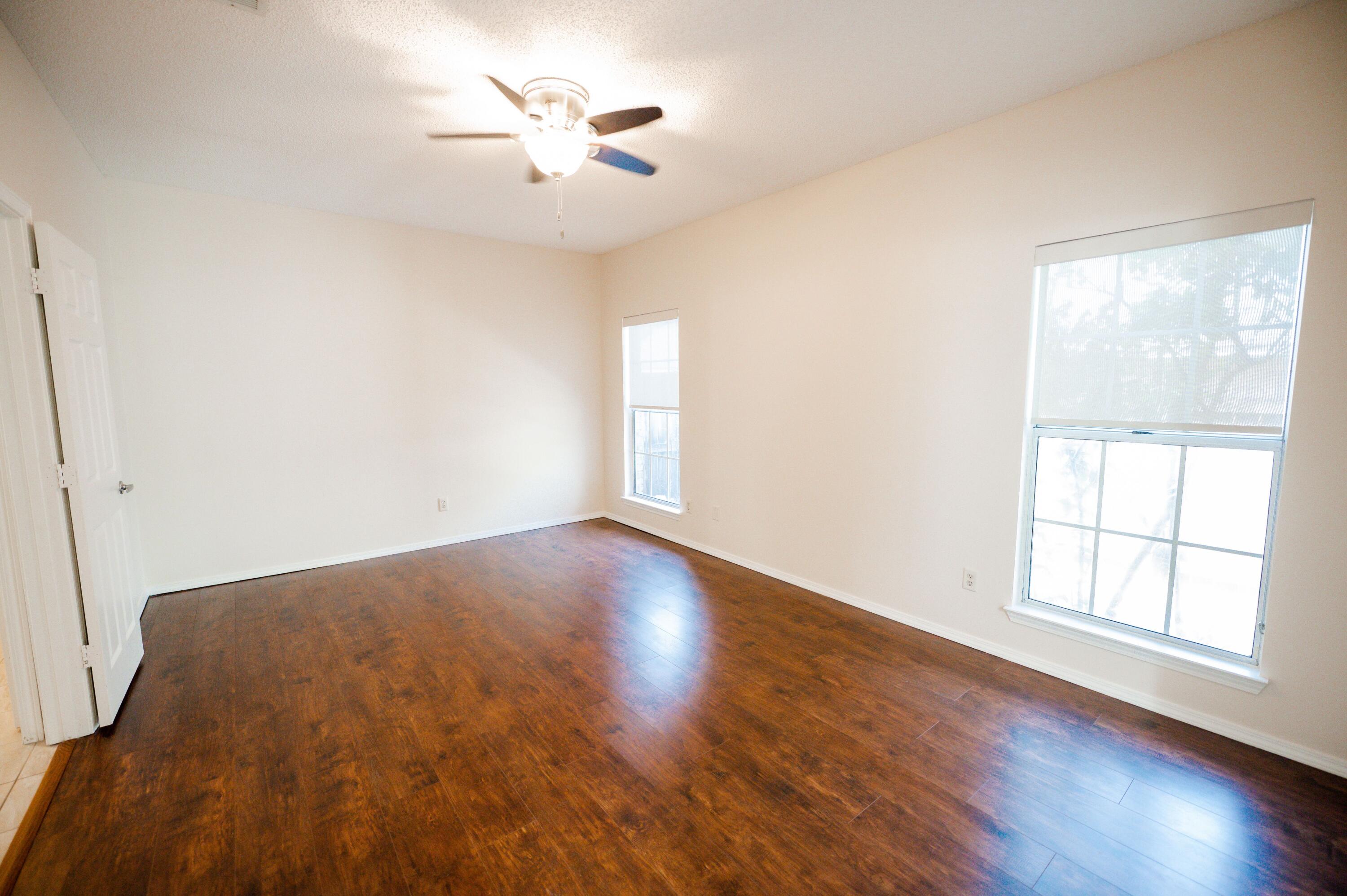 HIDDEN LAKES - Residential