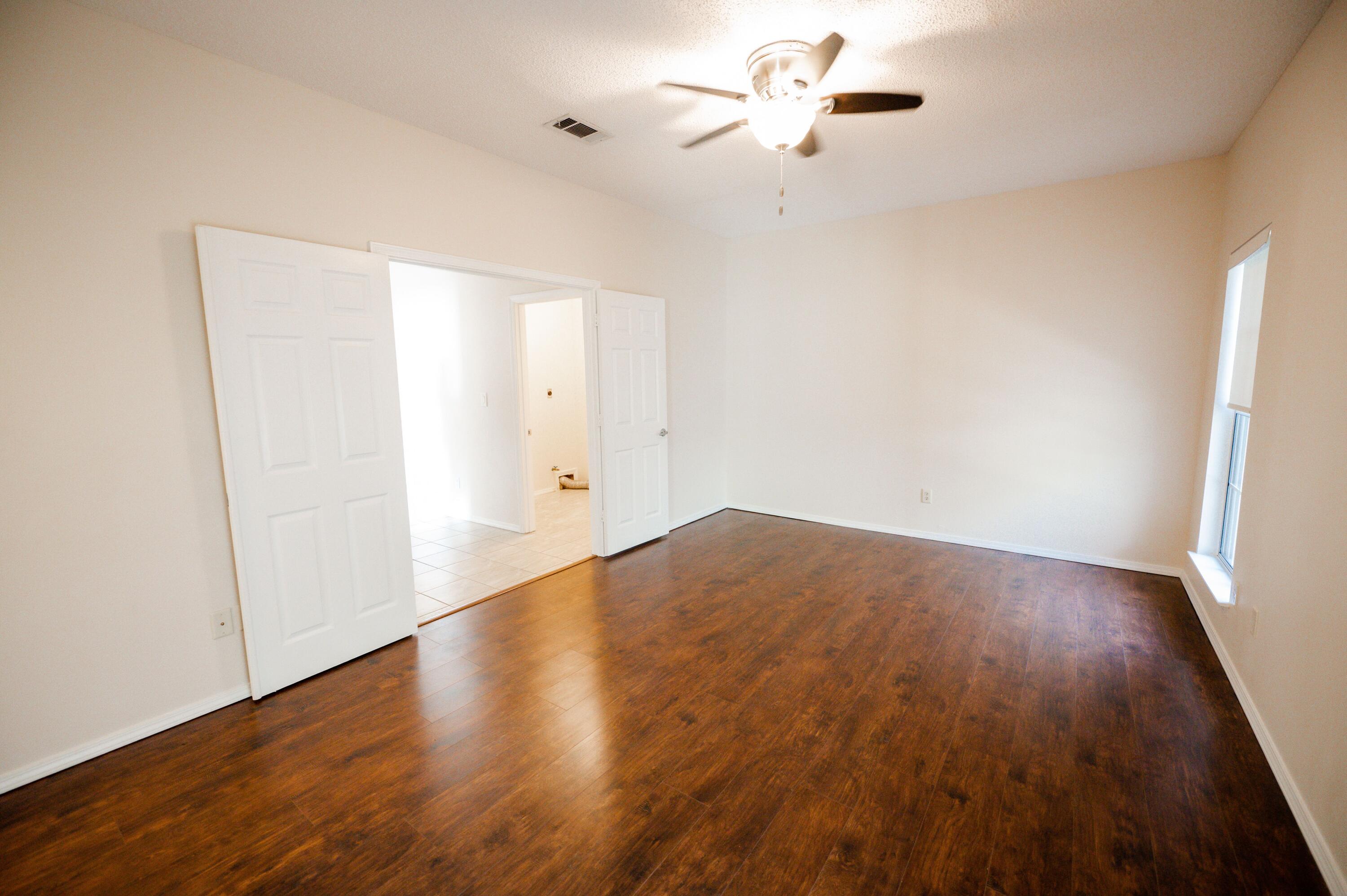 HIDDEN LAKES - Residential