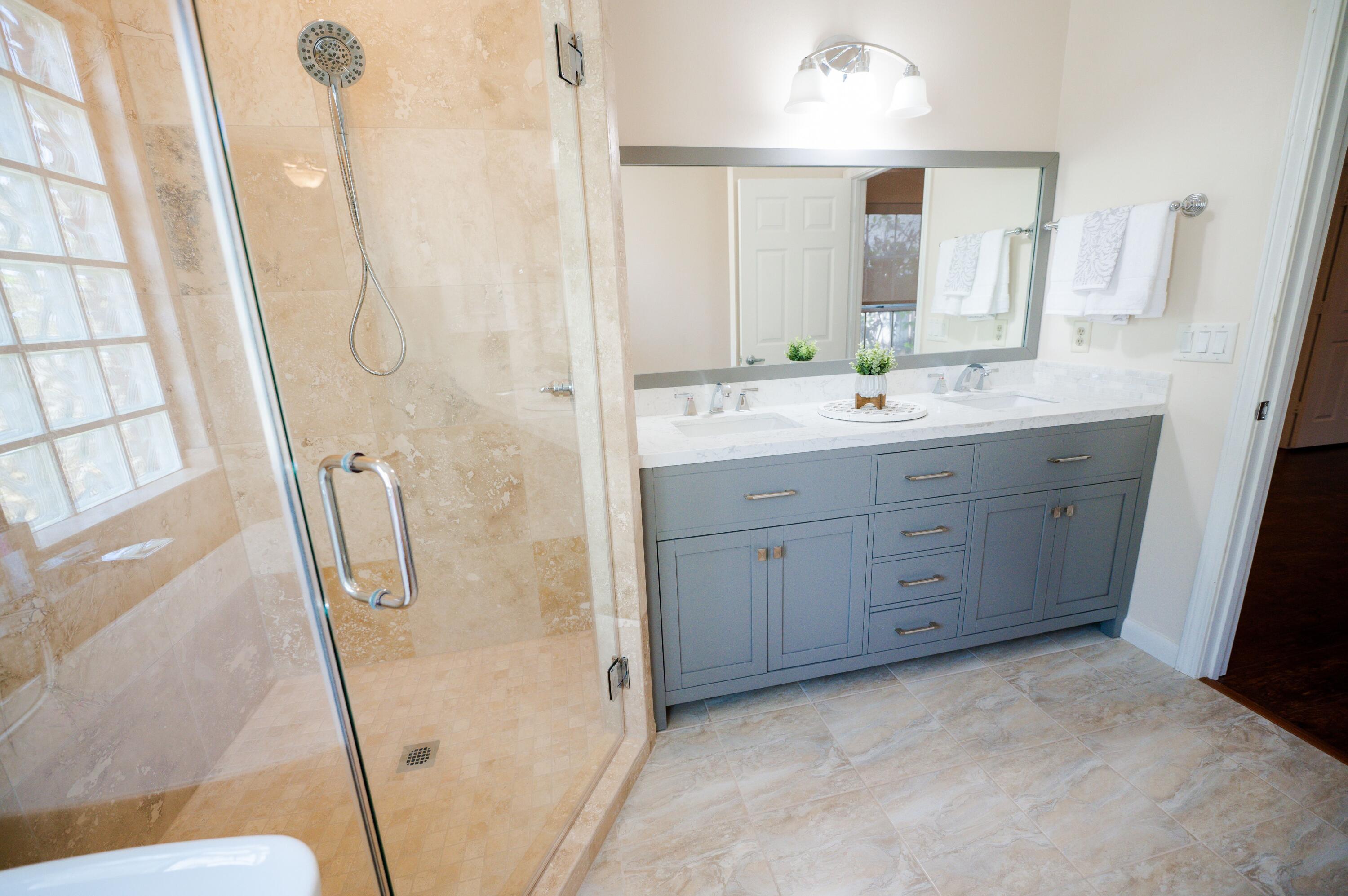 HIDDEN LAKES - Residential