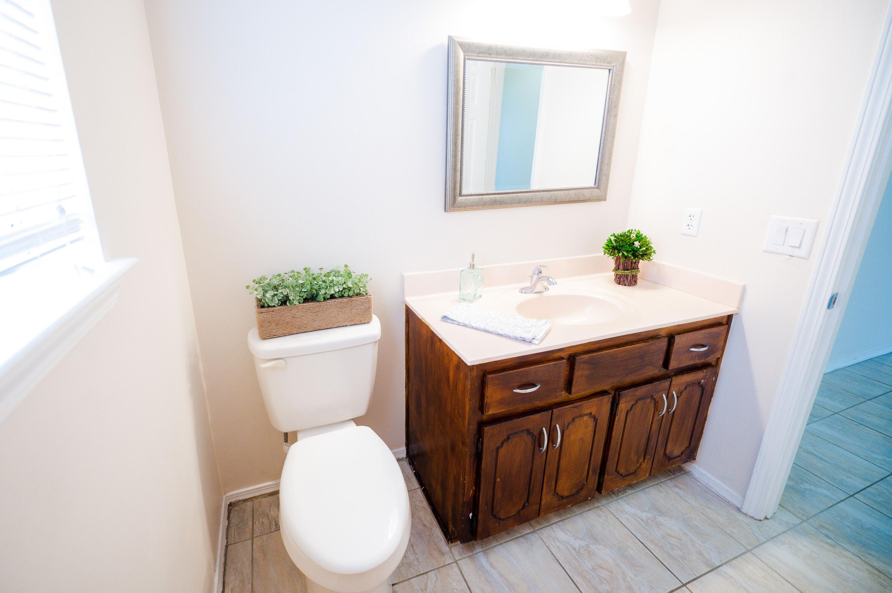 HIDDEN LAKES - Residential