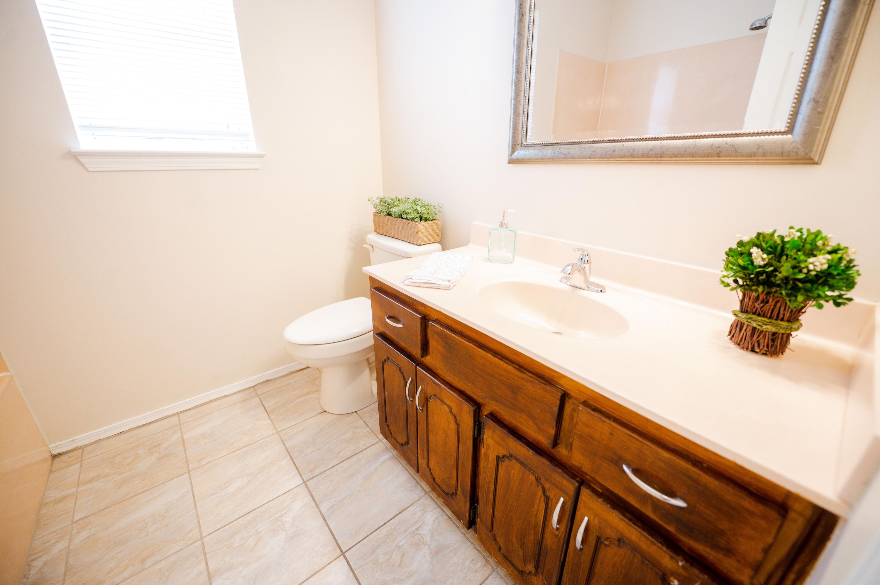 HIDDEN LAKES - Residential