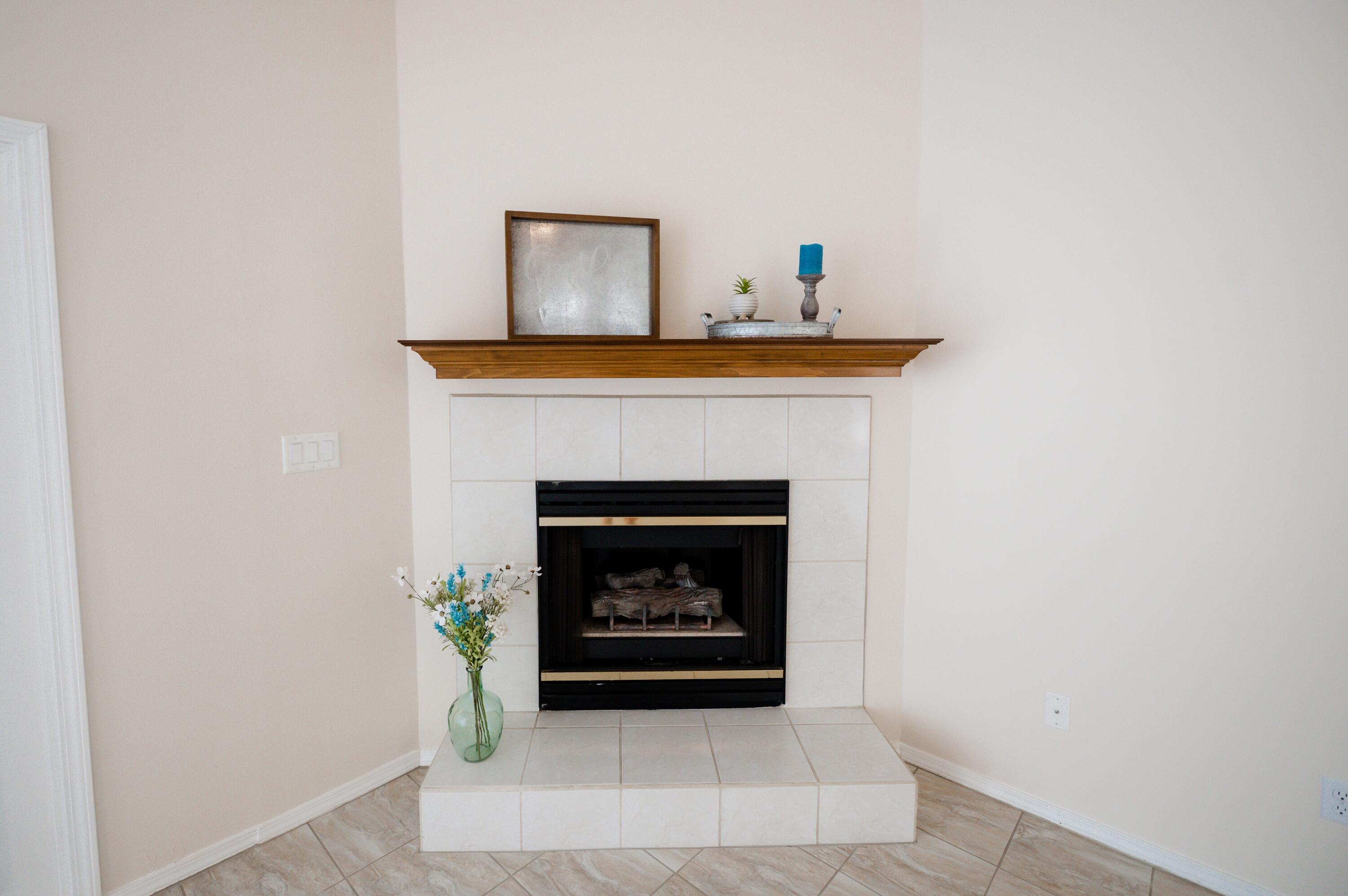 HIDDEN LAKES - Residential