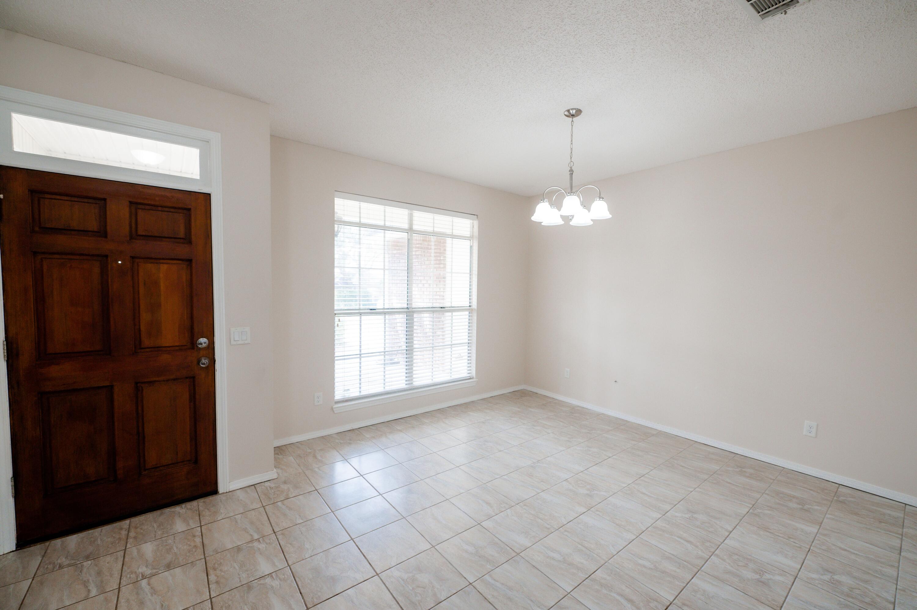 HIDDEN LAKES - Residential