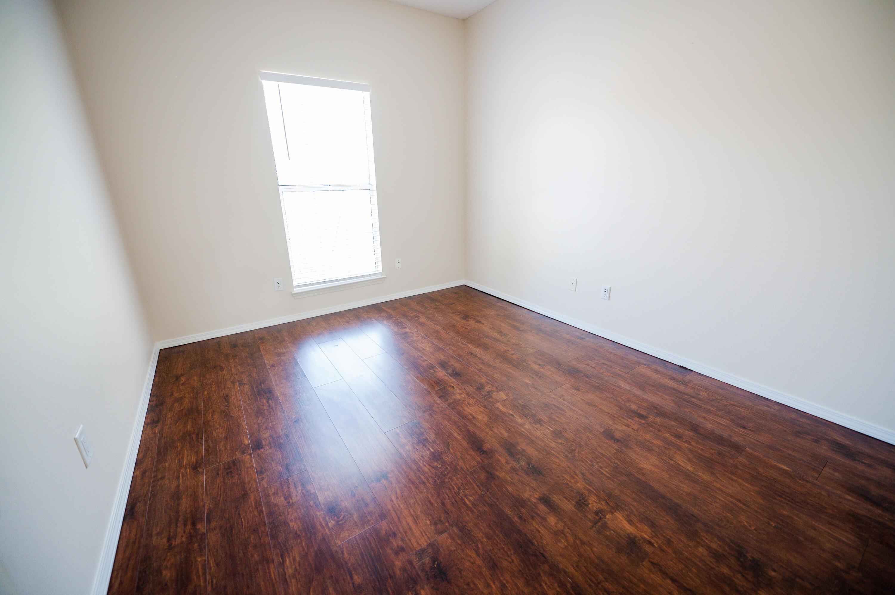 HIDDEN LAKES - Residential