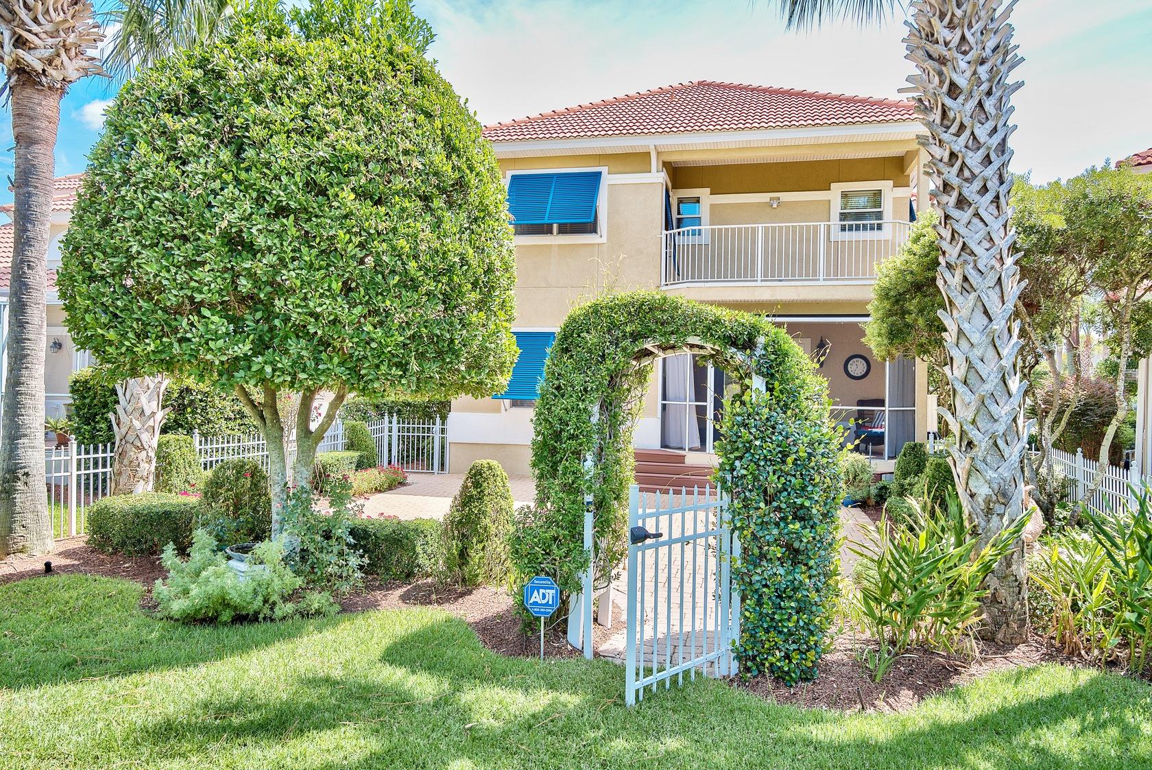 CALUSA BAY S/D - Residential