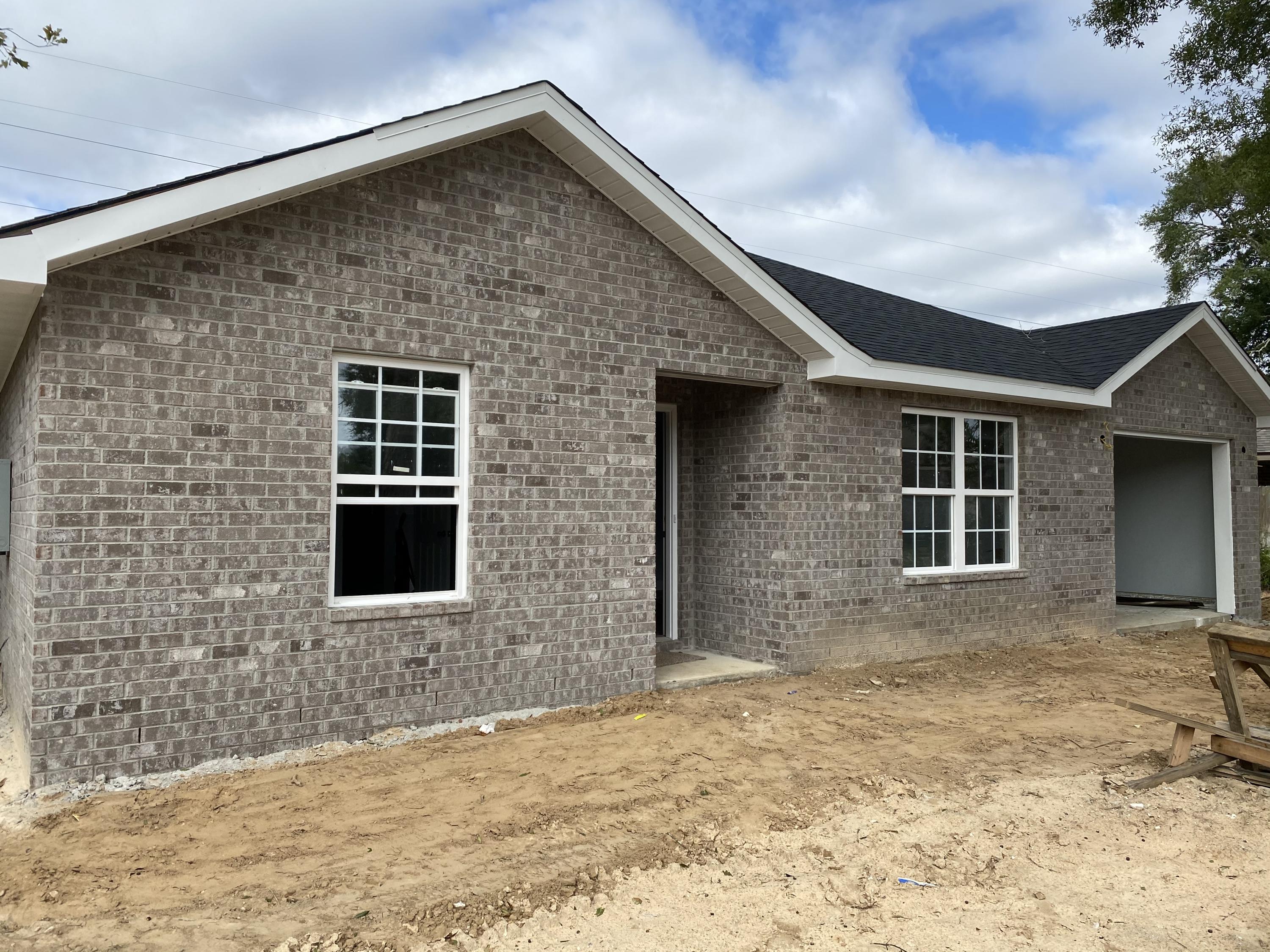 TRAILWOOD ESTATES - Residential