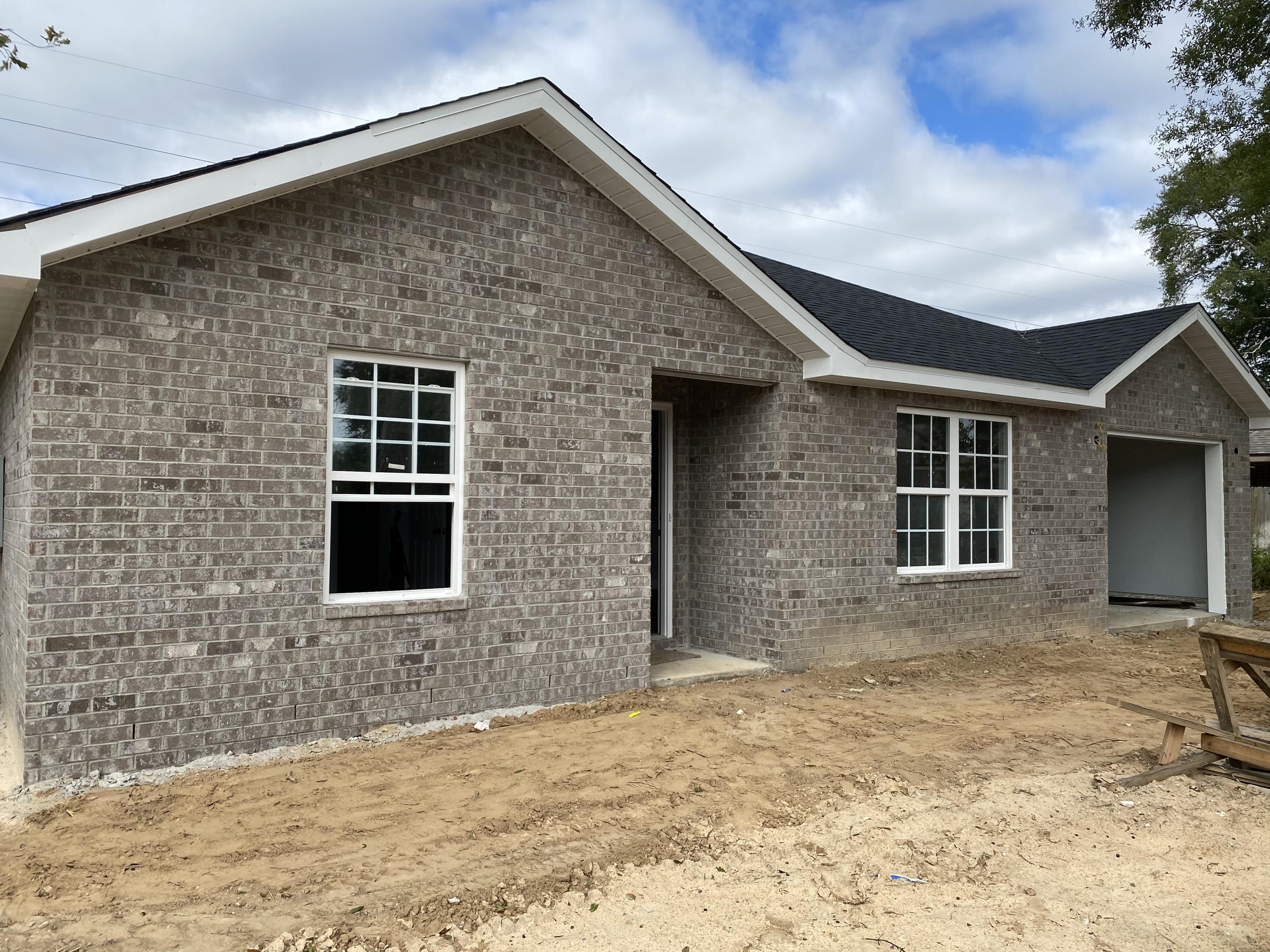 TRAILWOOD ESTATES - Residential