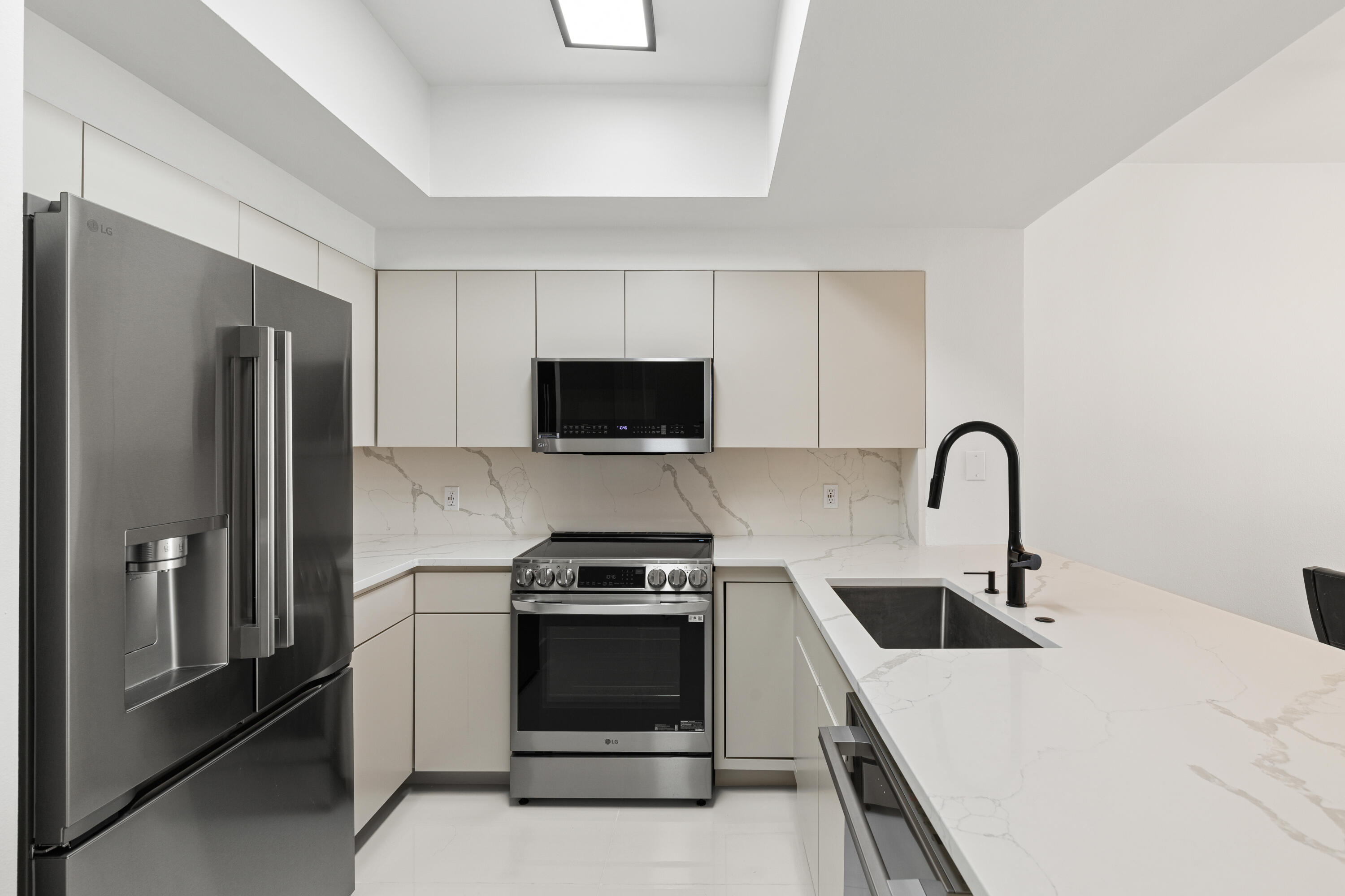 ARIEL DUNES - Residential