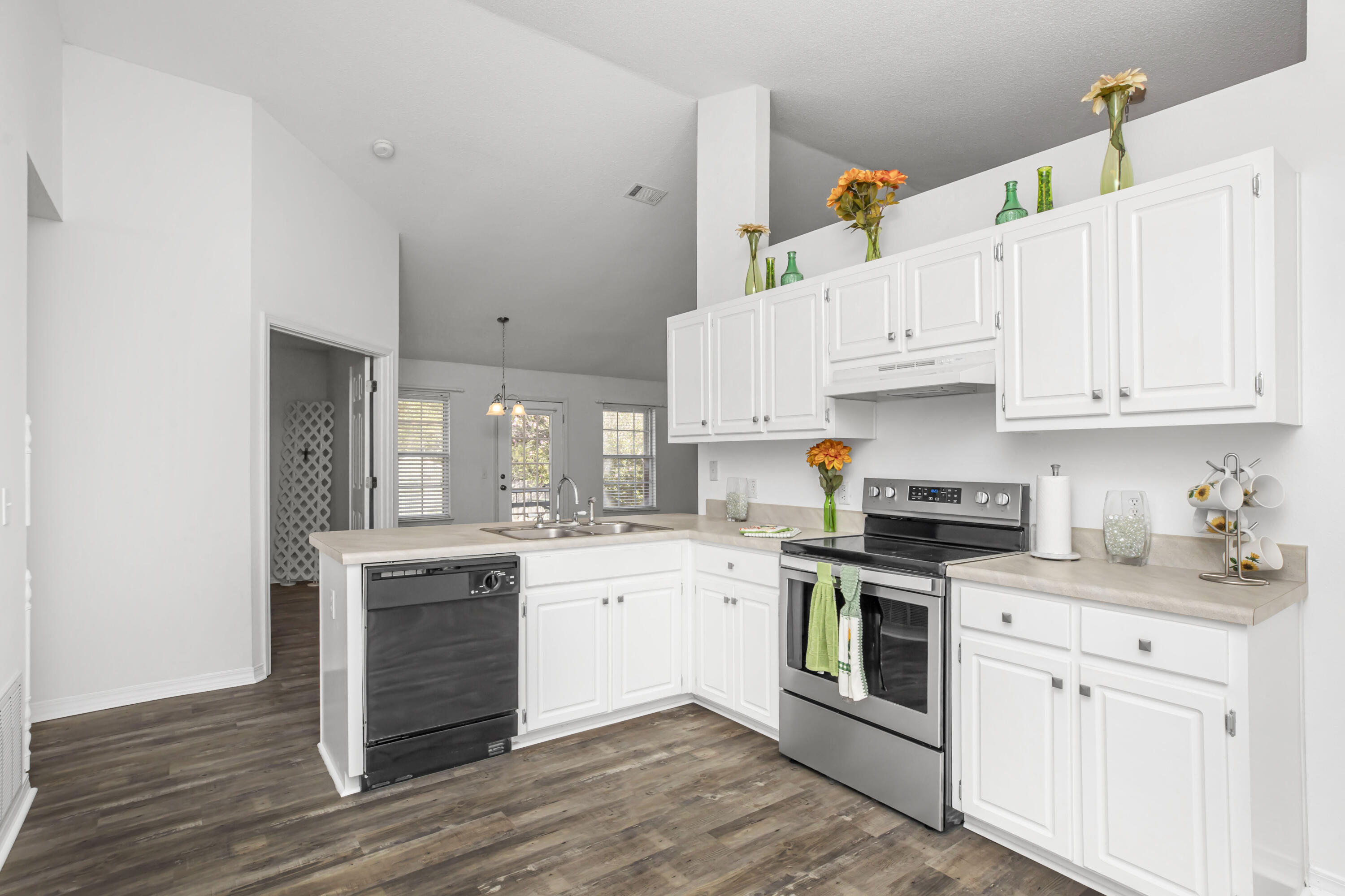 CHEROKEE BEND S/D - Residential