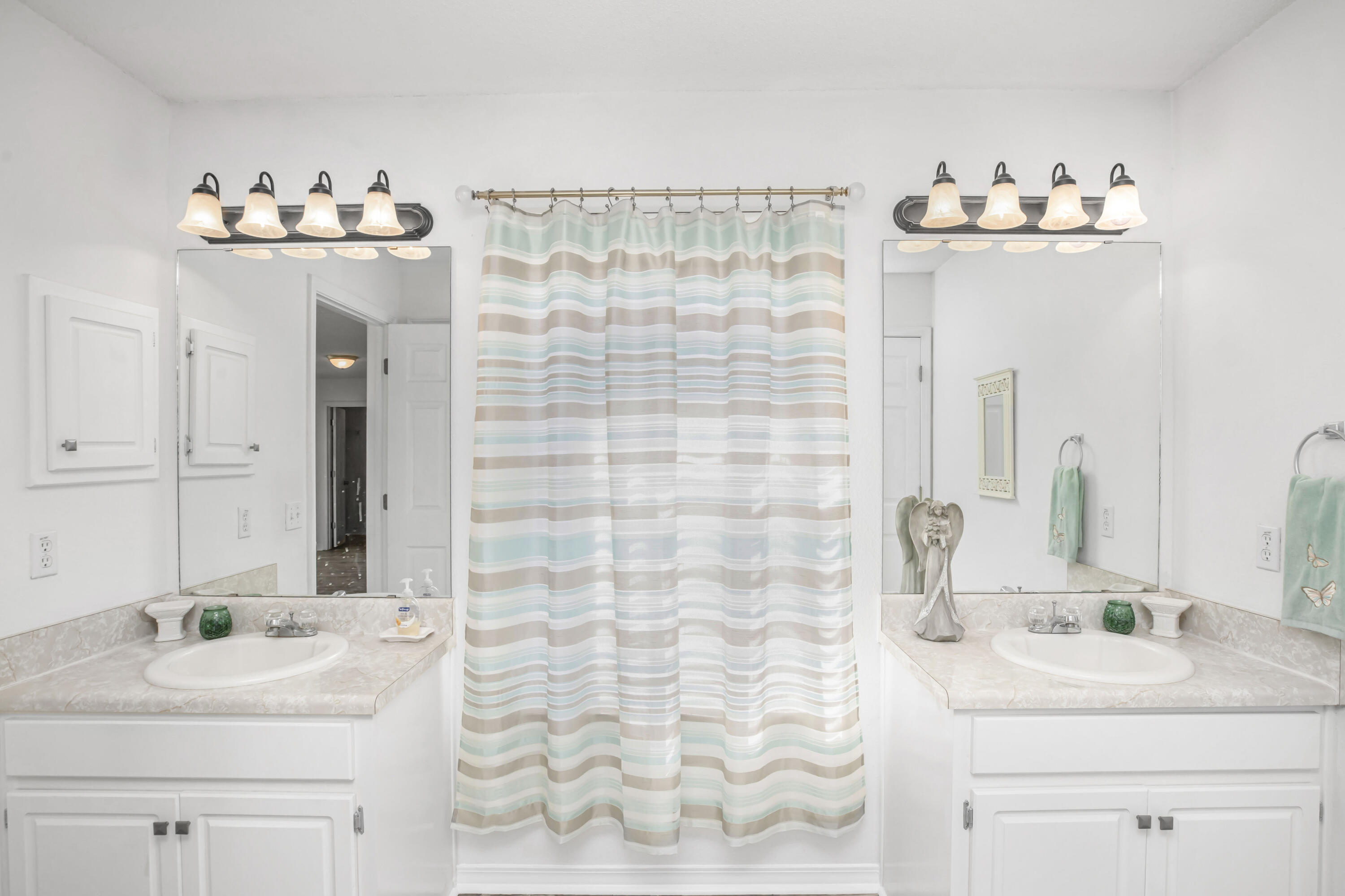 CHEROKEE BEND S/D - Residential