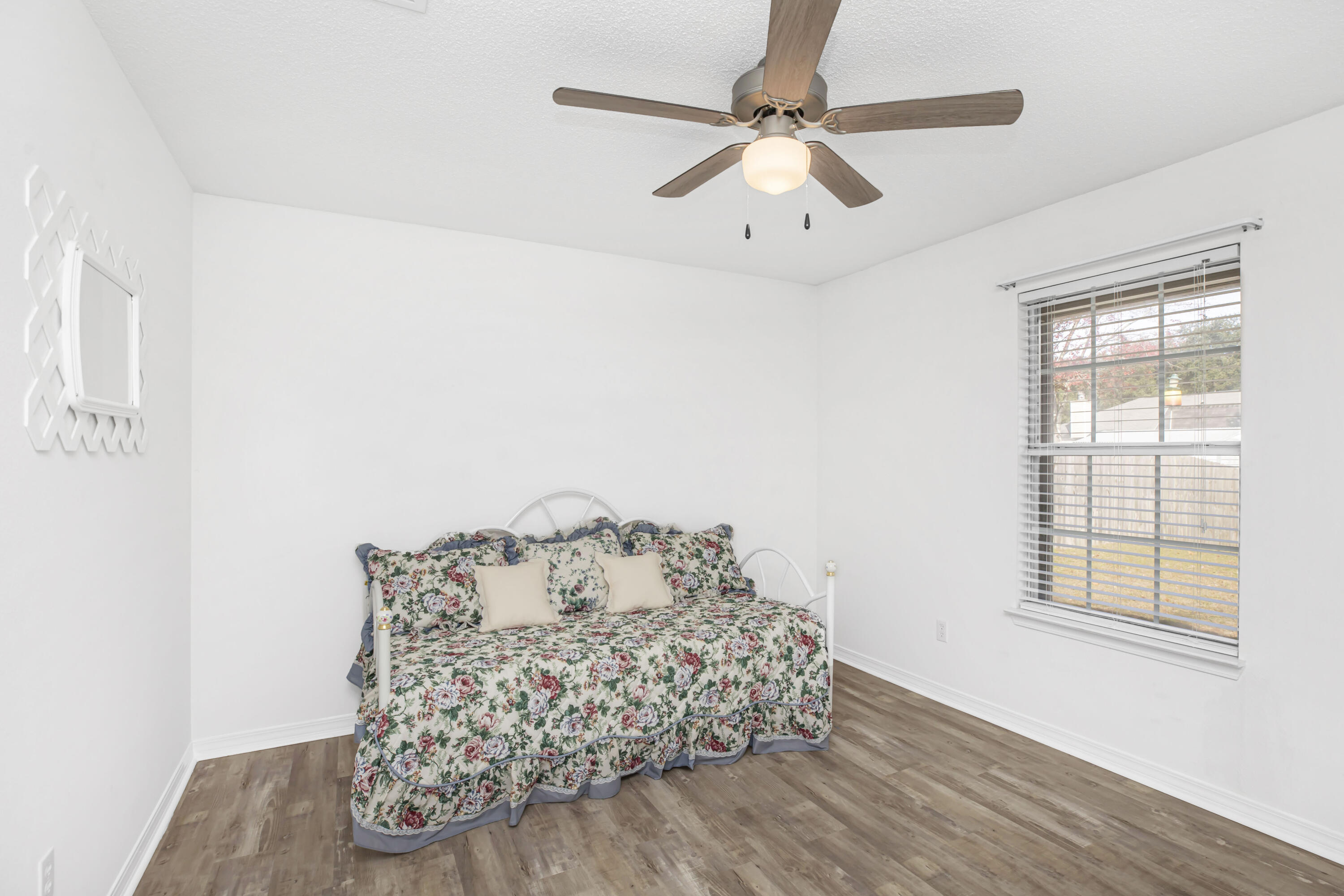 CHEROKEE BEND S/D - Residential