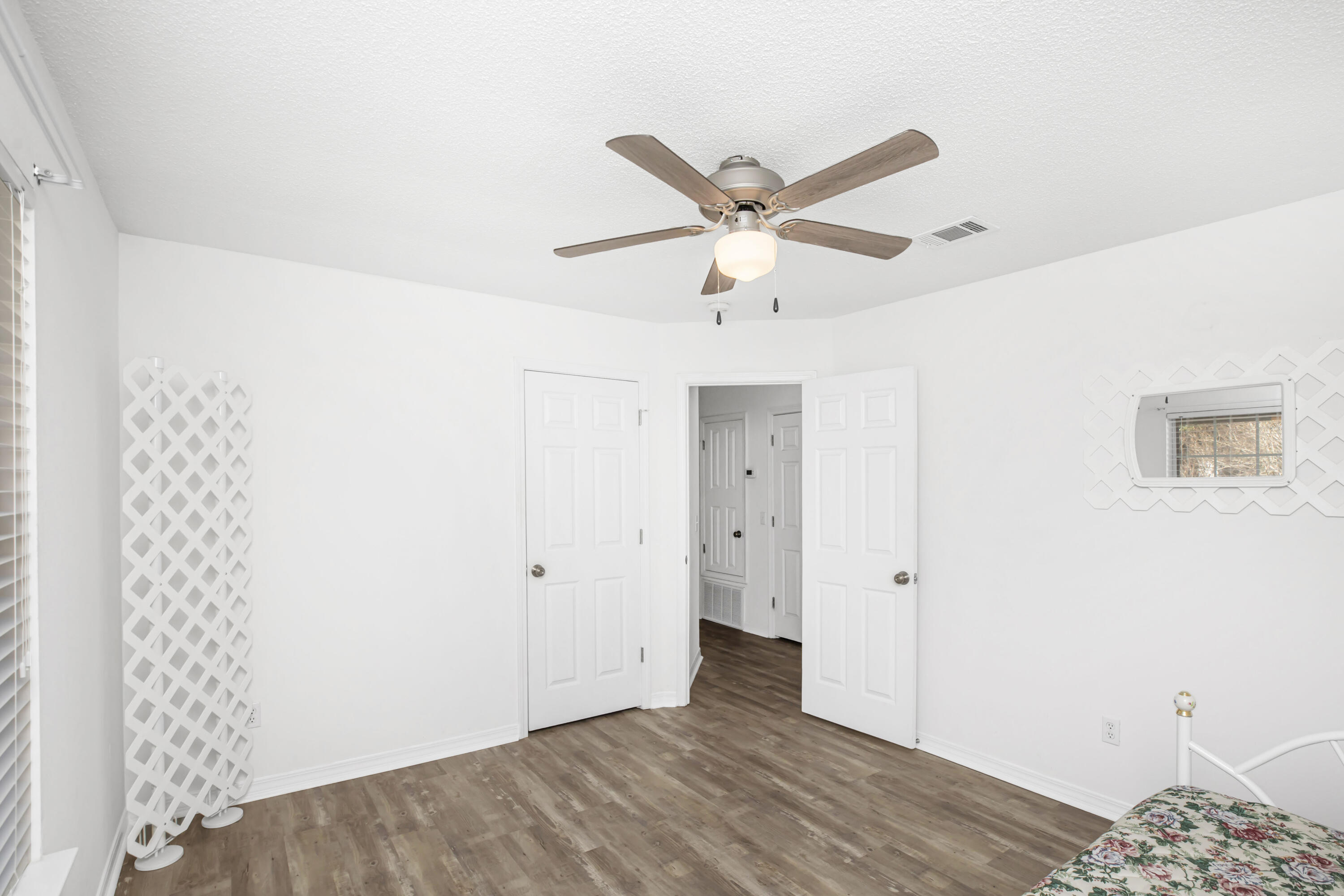 CHEROKEE BEND S/D - Residential