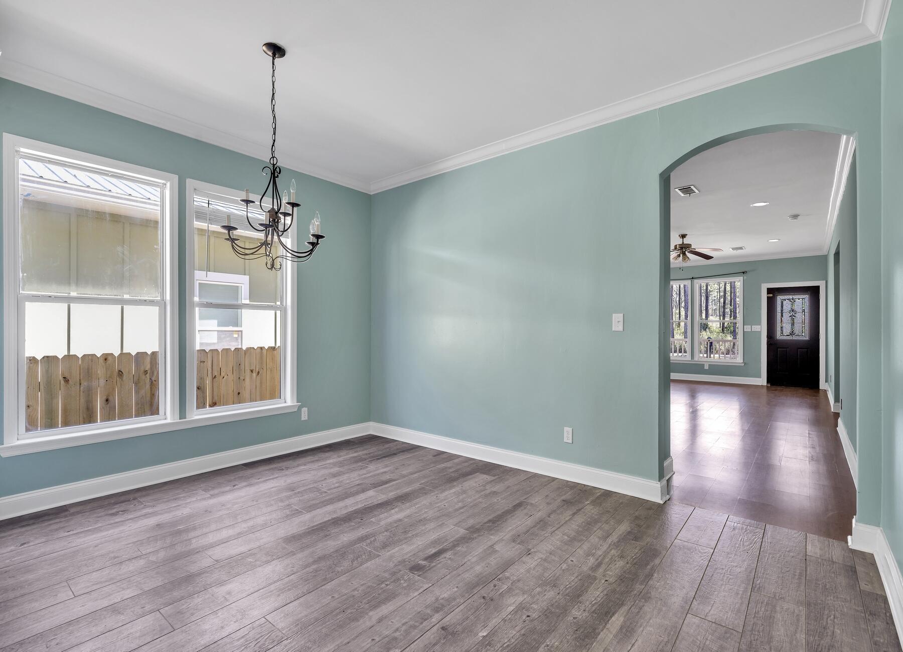 MAGNOLIA BEACH - Residential
