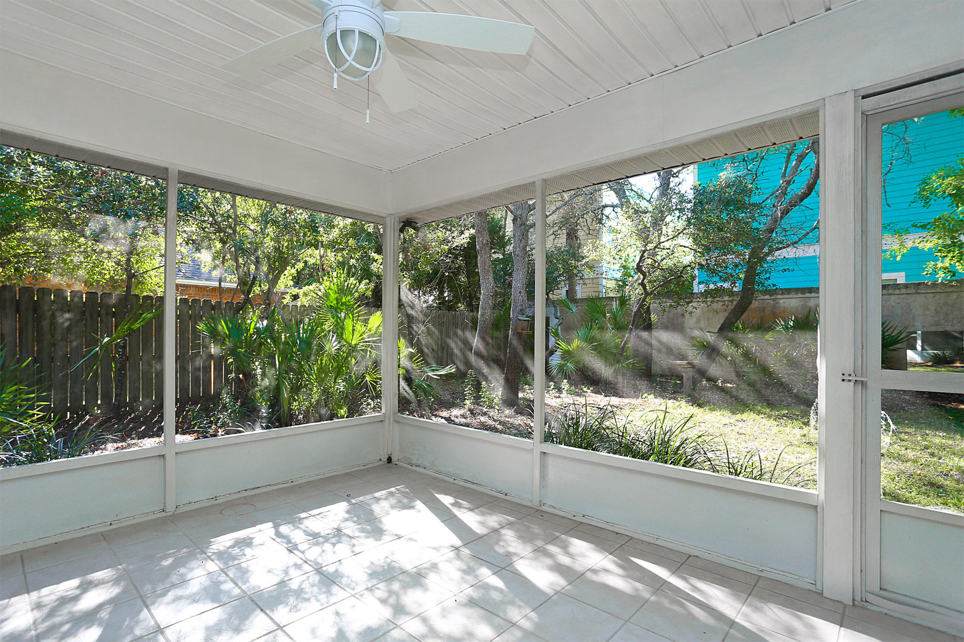 EMERALD BREEZE ESTATES - Residential