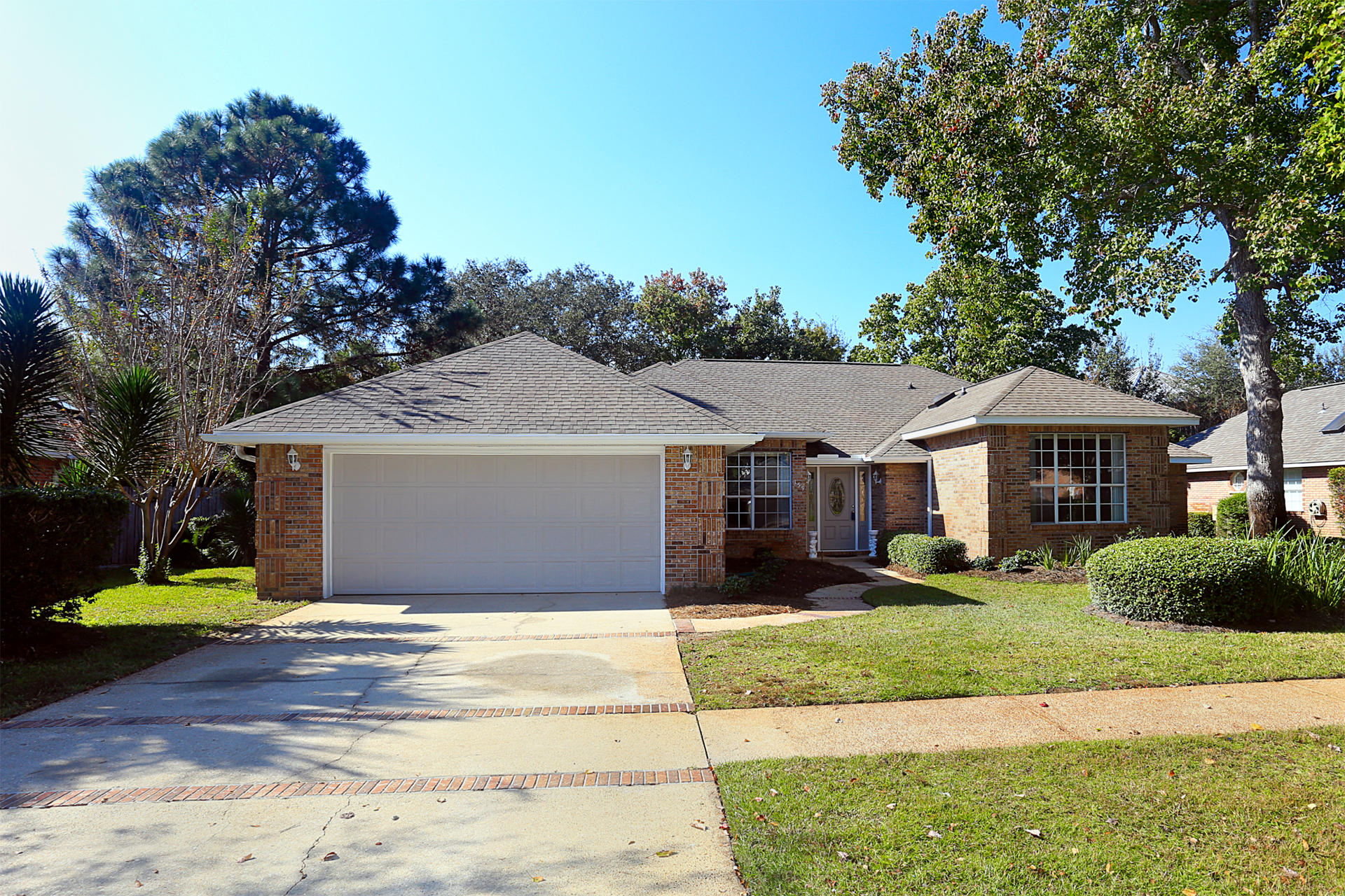 EMERALD BREEZE ESTATES - Residential