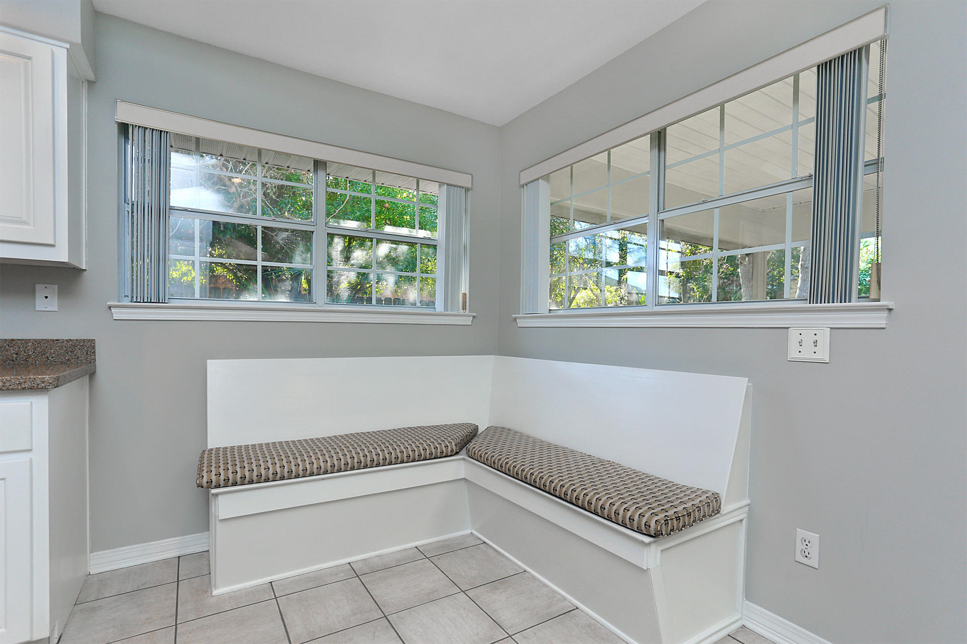 EMERALD BREEZE ESTATES - Residential