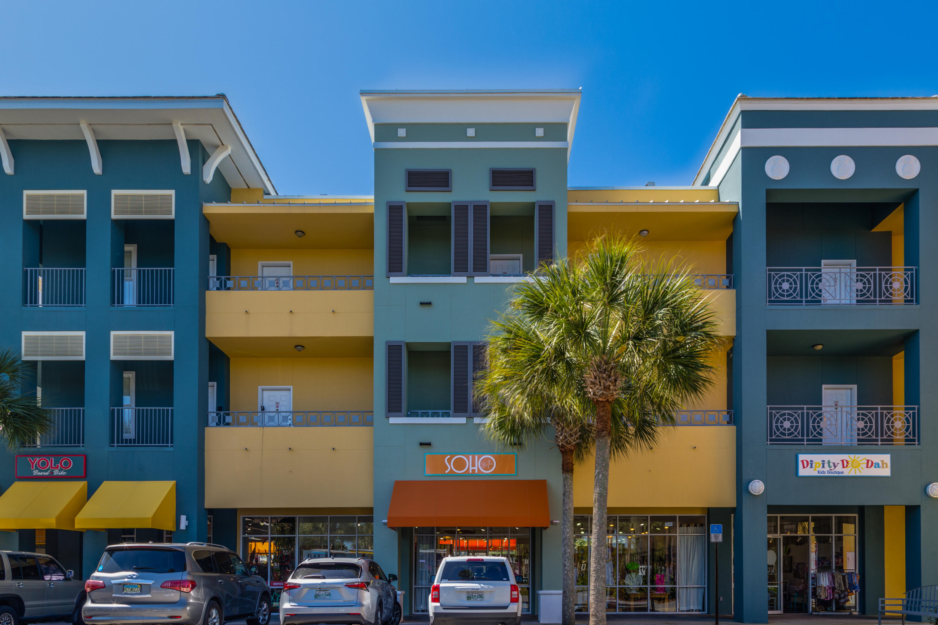 GULF PLACE RESIDENCES - Residential