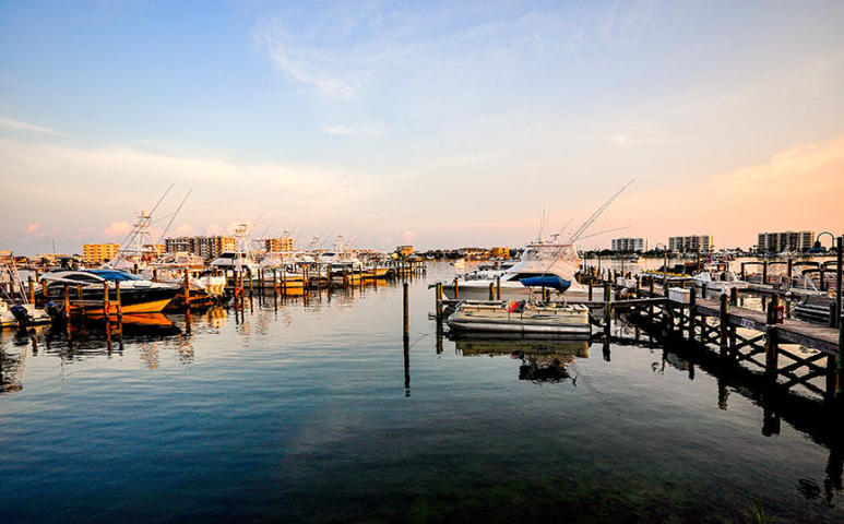 DESTIN YACHT CLUB - Residential