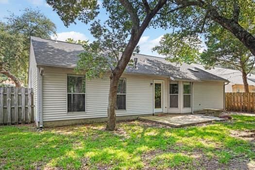 PARKWOOD LANE BLUEWATER BAY - Residential Lease