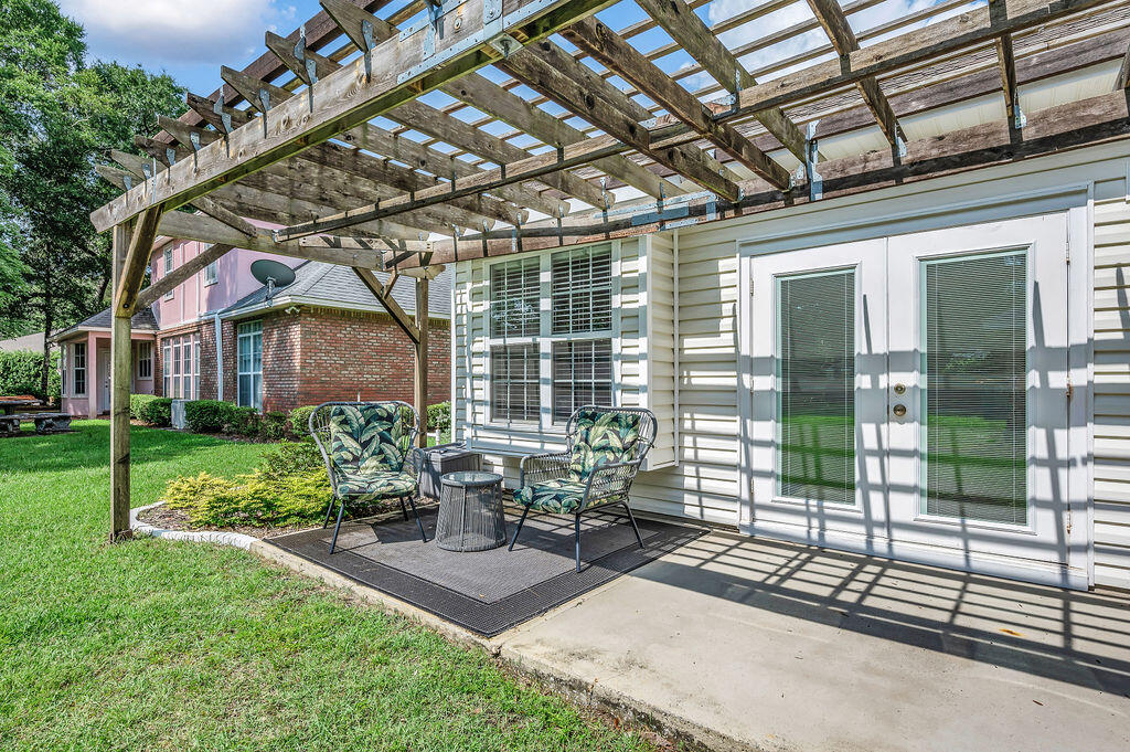 HIDDEN LAKES - Residential