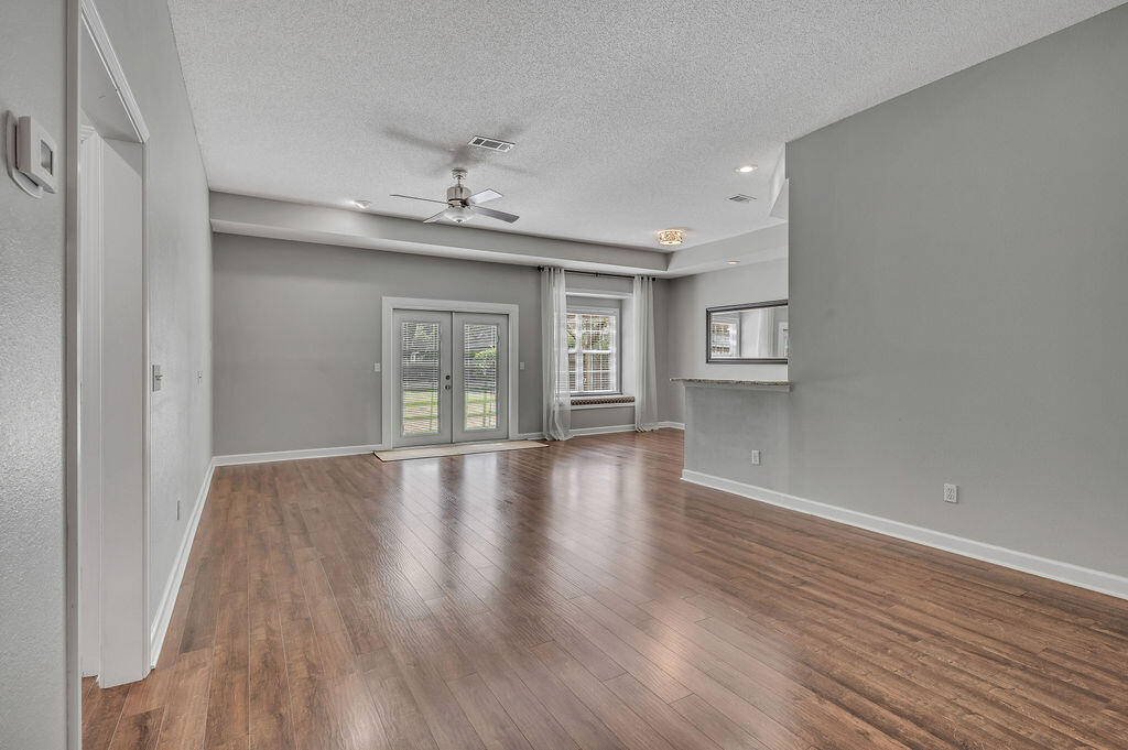 HIDDEN LAKES - Residential