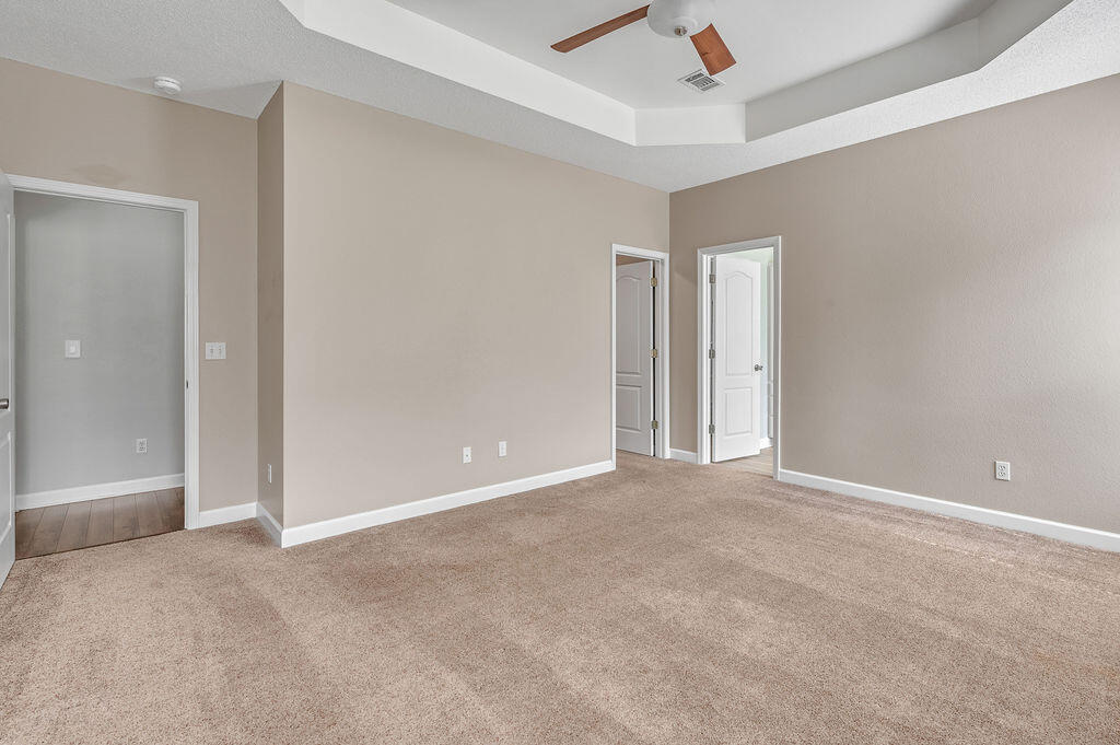 HIDDEN LAKES - Residential