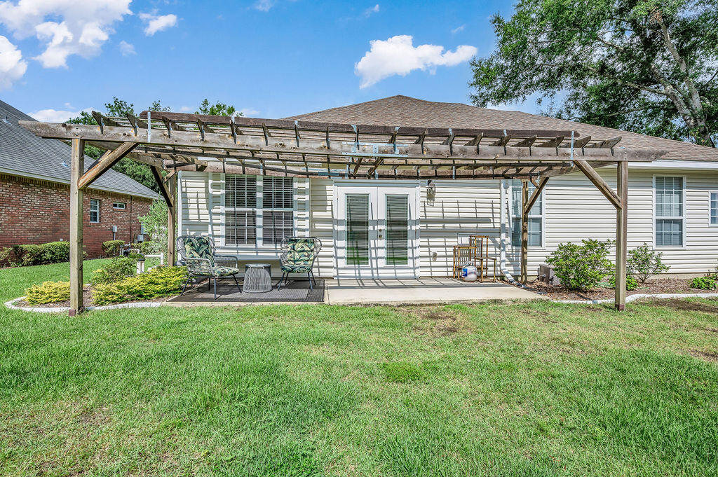 HIDDEN LAKES - Residential