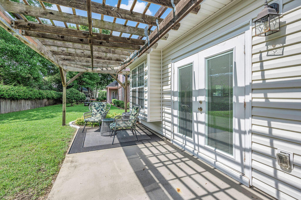 HIDDEN LAKES - Residential