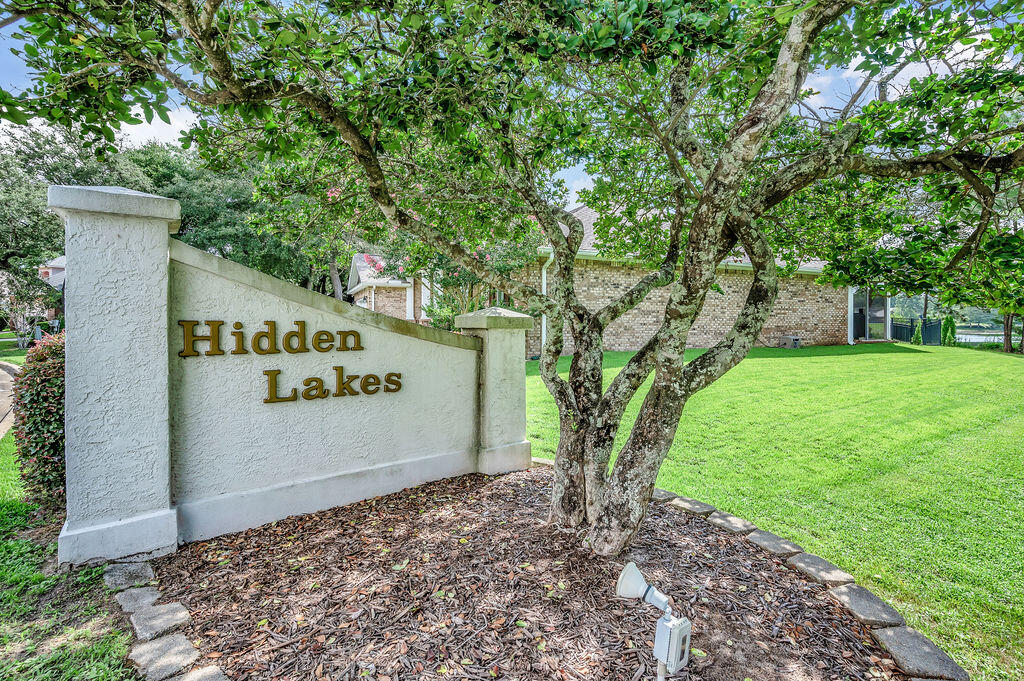 HIDDEN LAKES - Residential