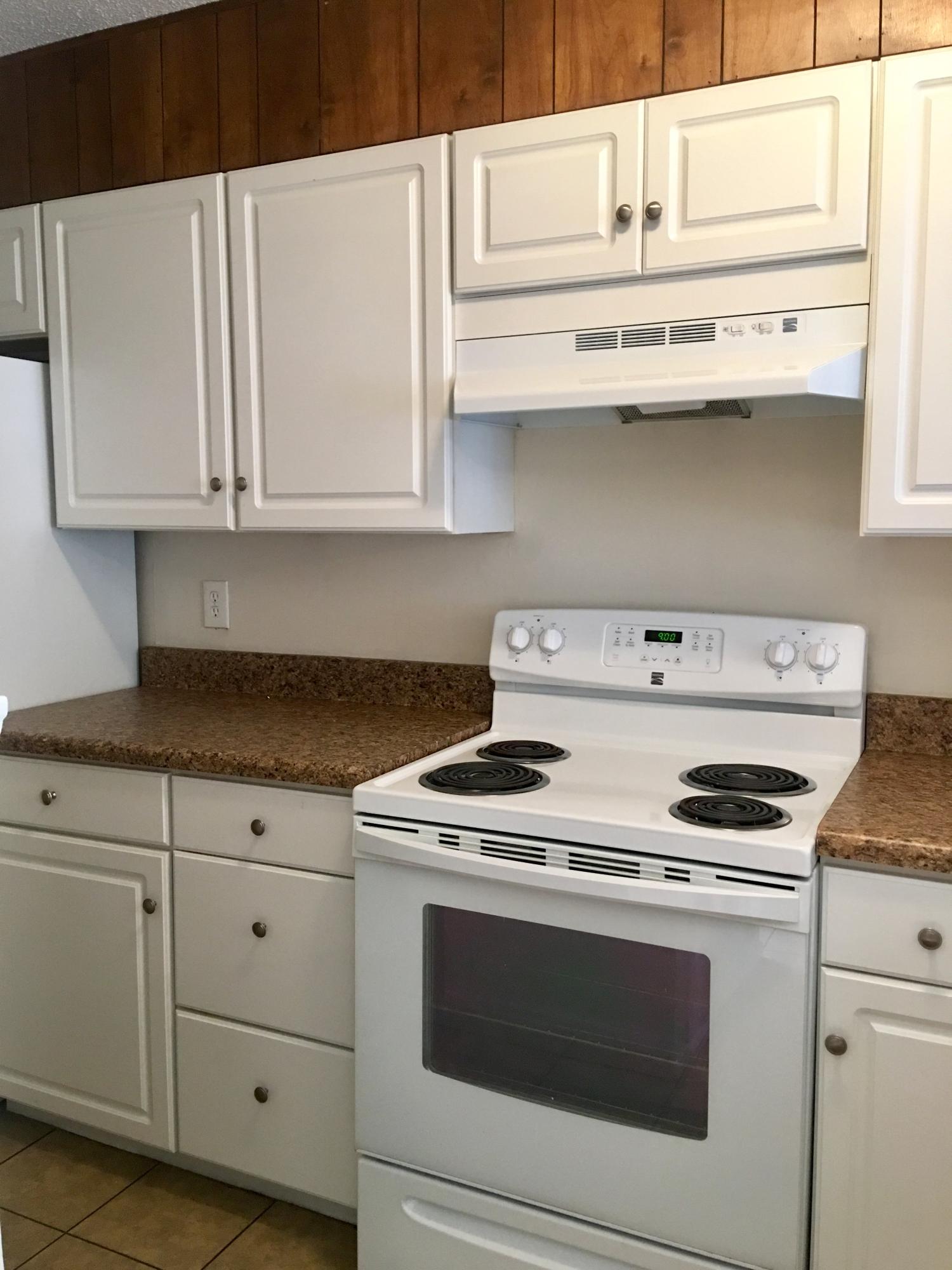 MONTAGE MANOR RE/PLAT LOT 6 - Residential