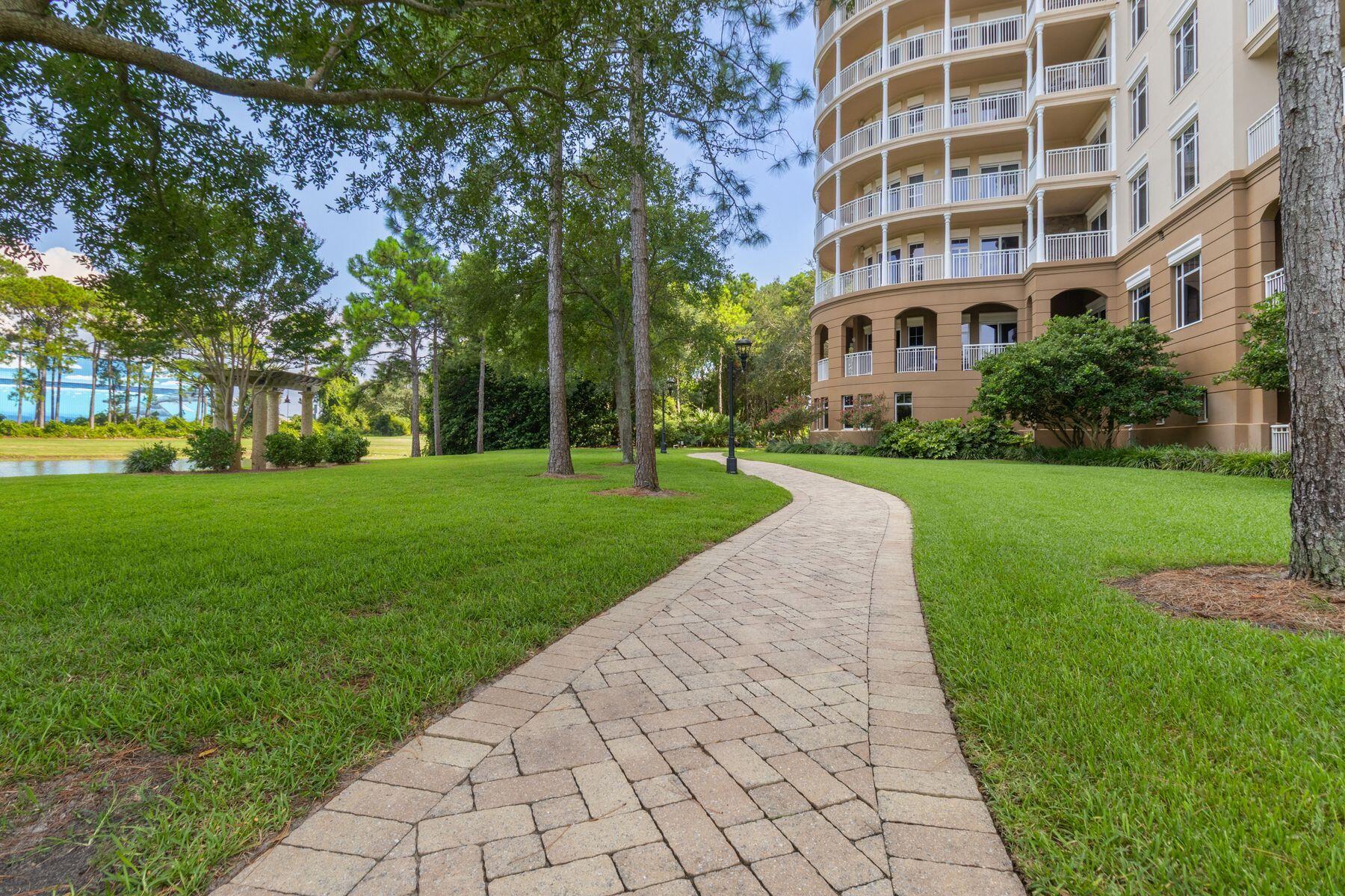 ONE WATER PLACE - Residential