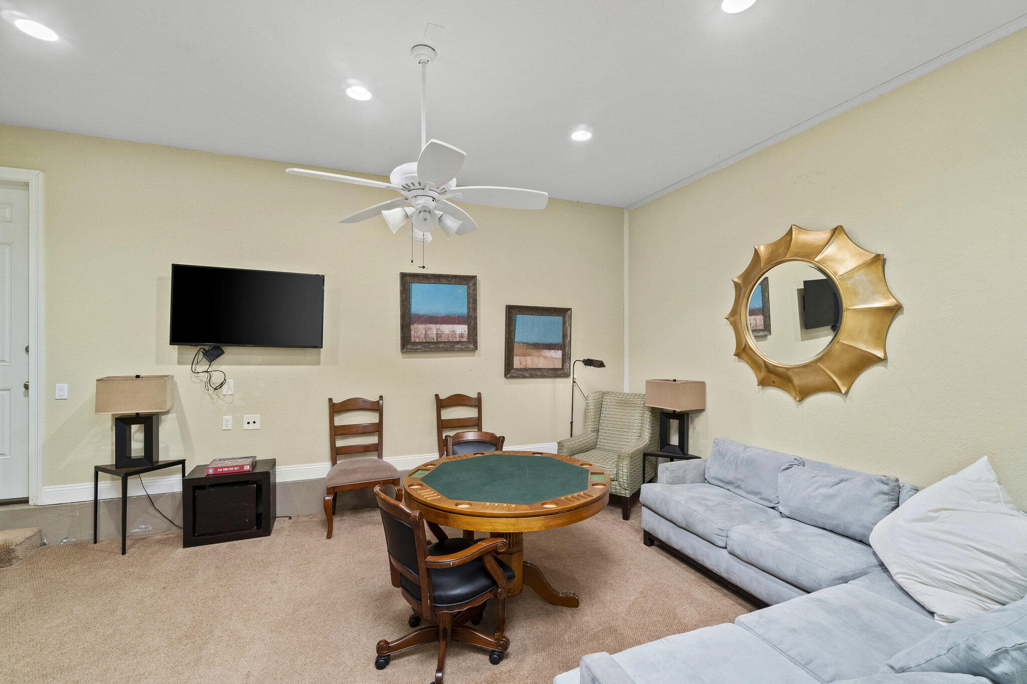 AVALON BEACH ESTATES - Residential
