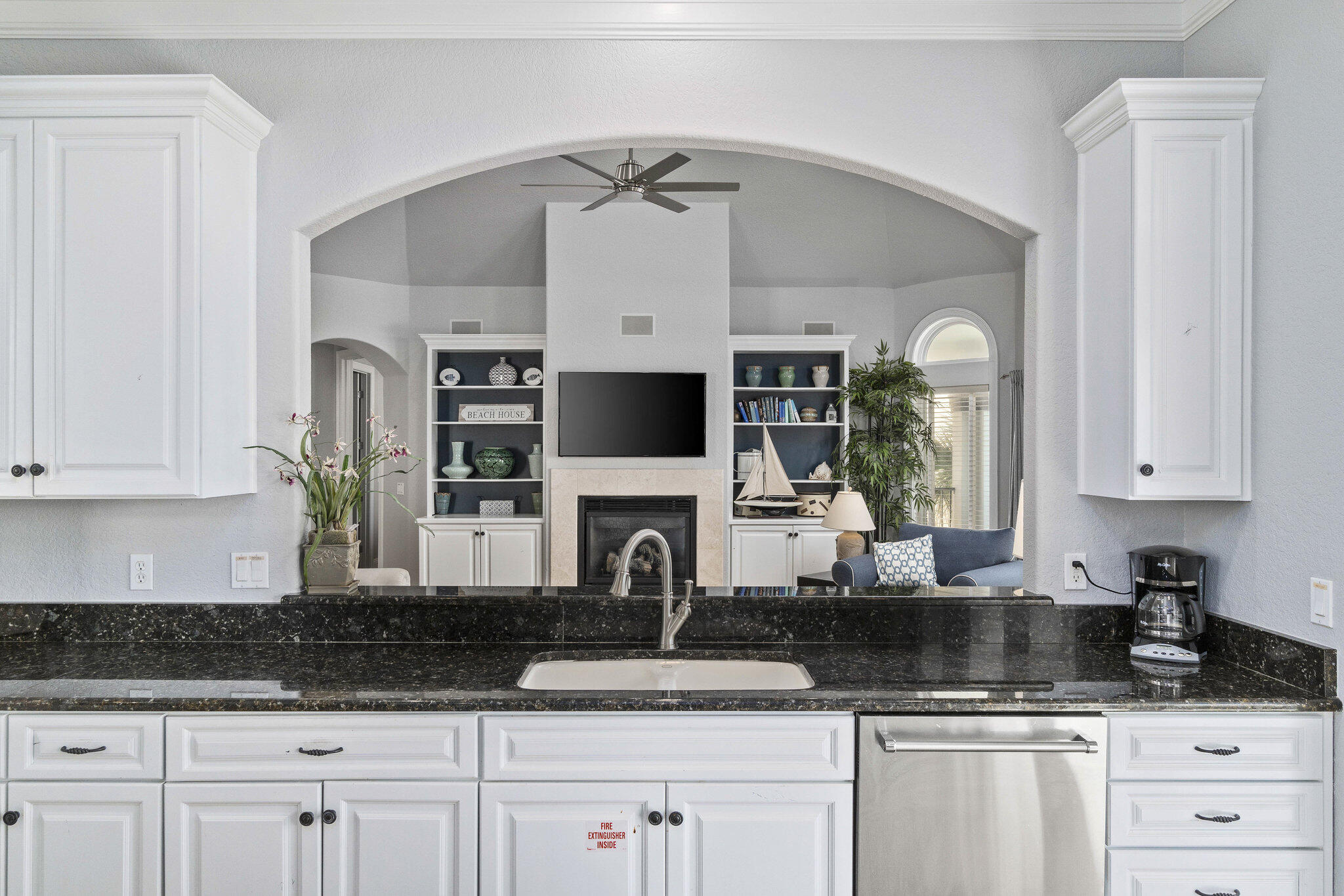 AVALON BEACH ESTATES - Residential