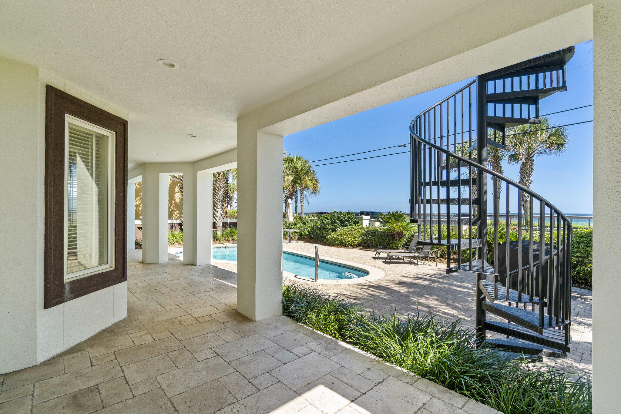 AVALON BEACH ESTATES - Residential