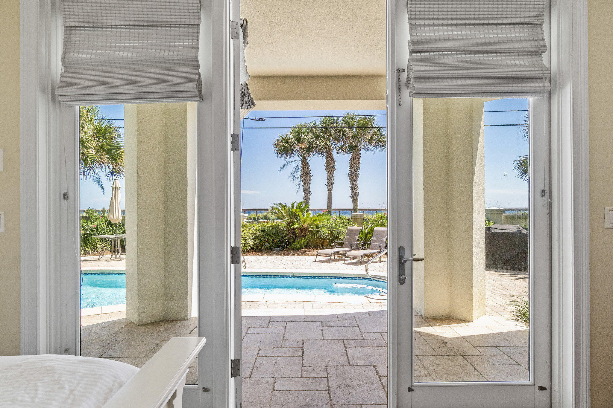 AVALON BEACH ESTATES - Residential