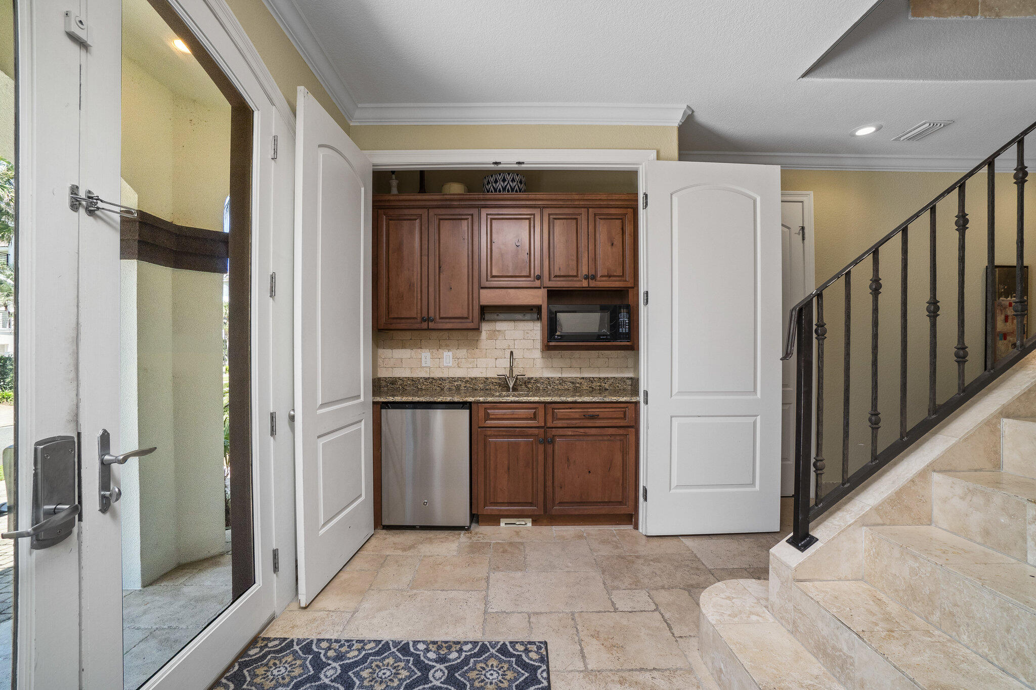 AVALON BEACH ESTATES - Residential