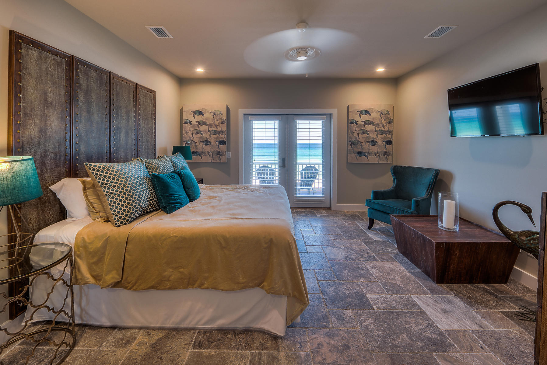 LULLWATER BEACH - Residential