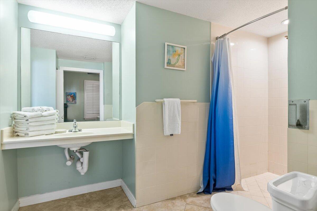 BEACH COLONY WEST CONDO - Residential