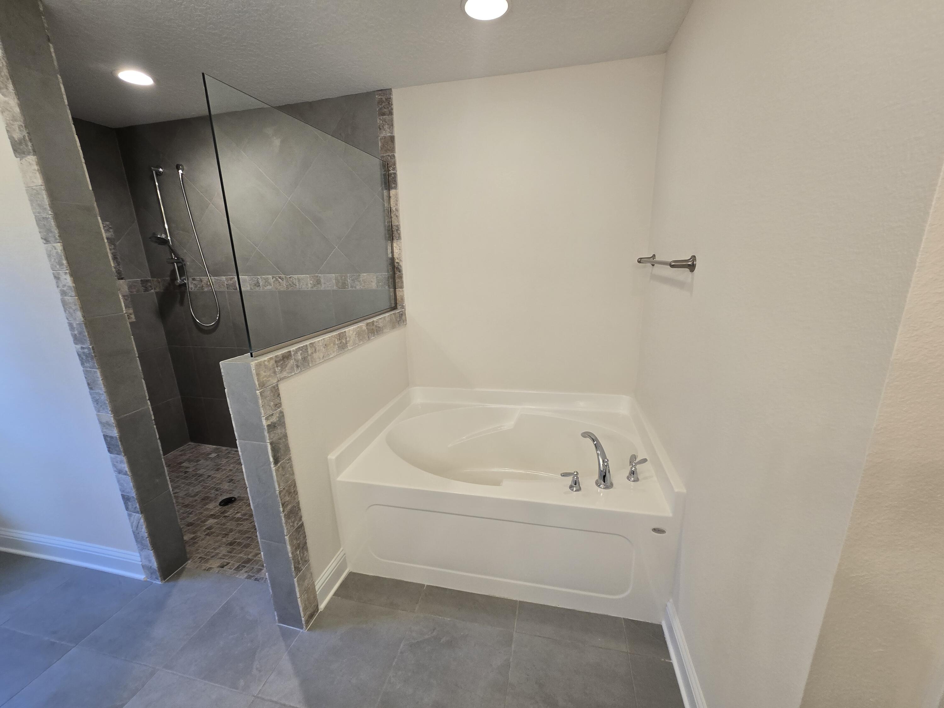 Nature Lake - Residential