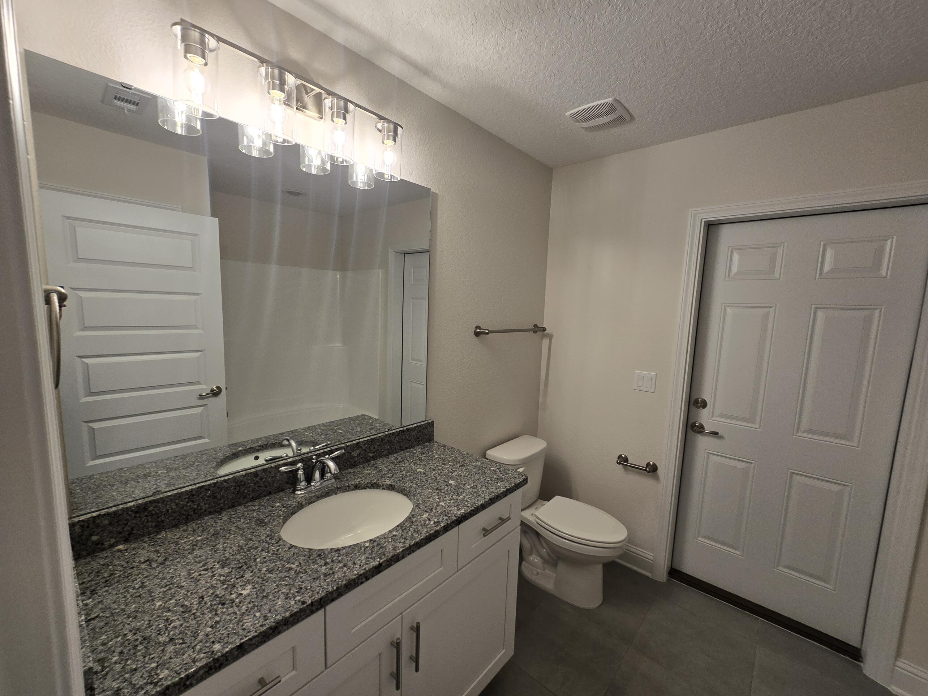 Nature Lake - Residential