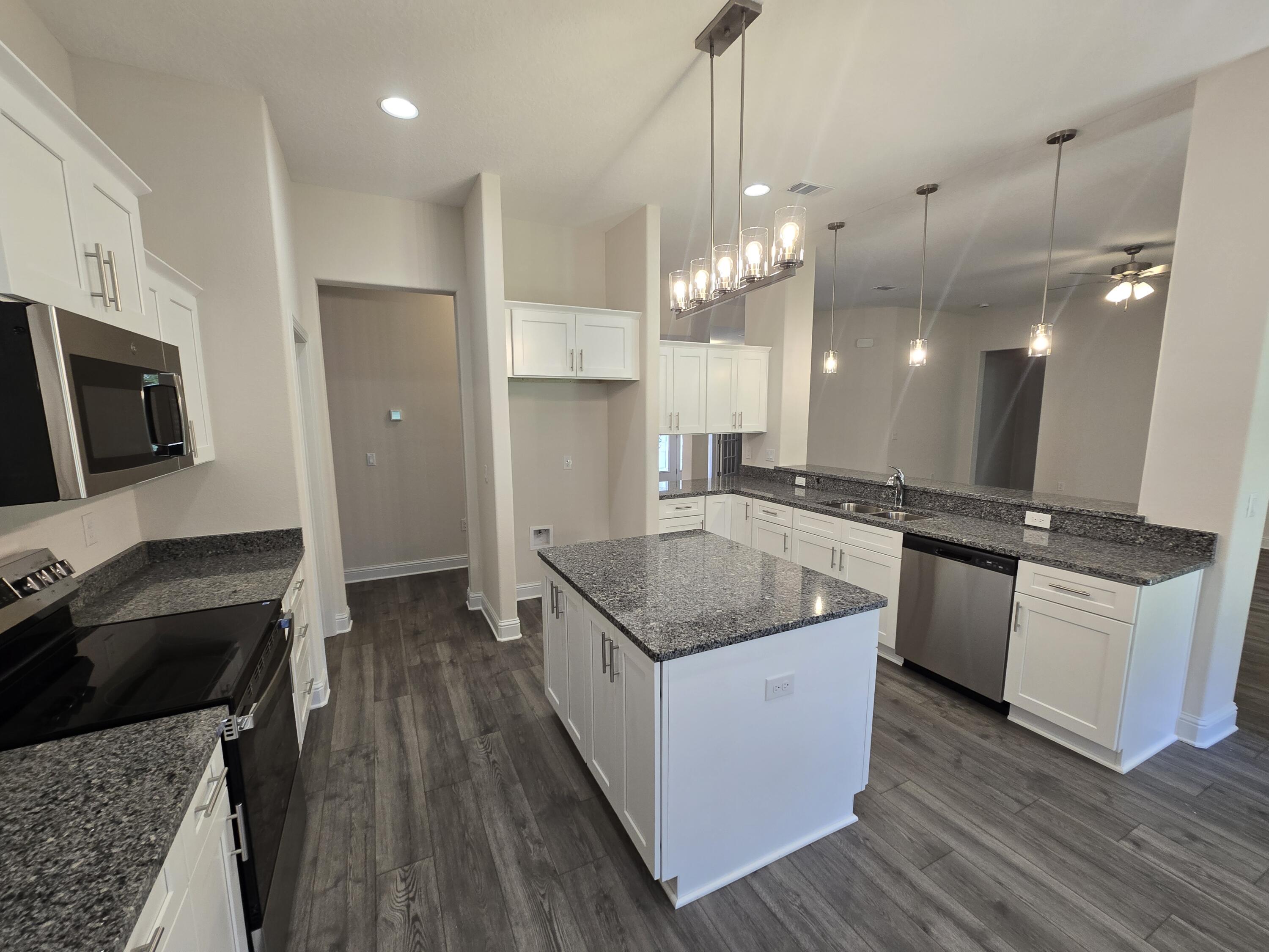 Nature Lake - Residential