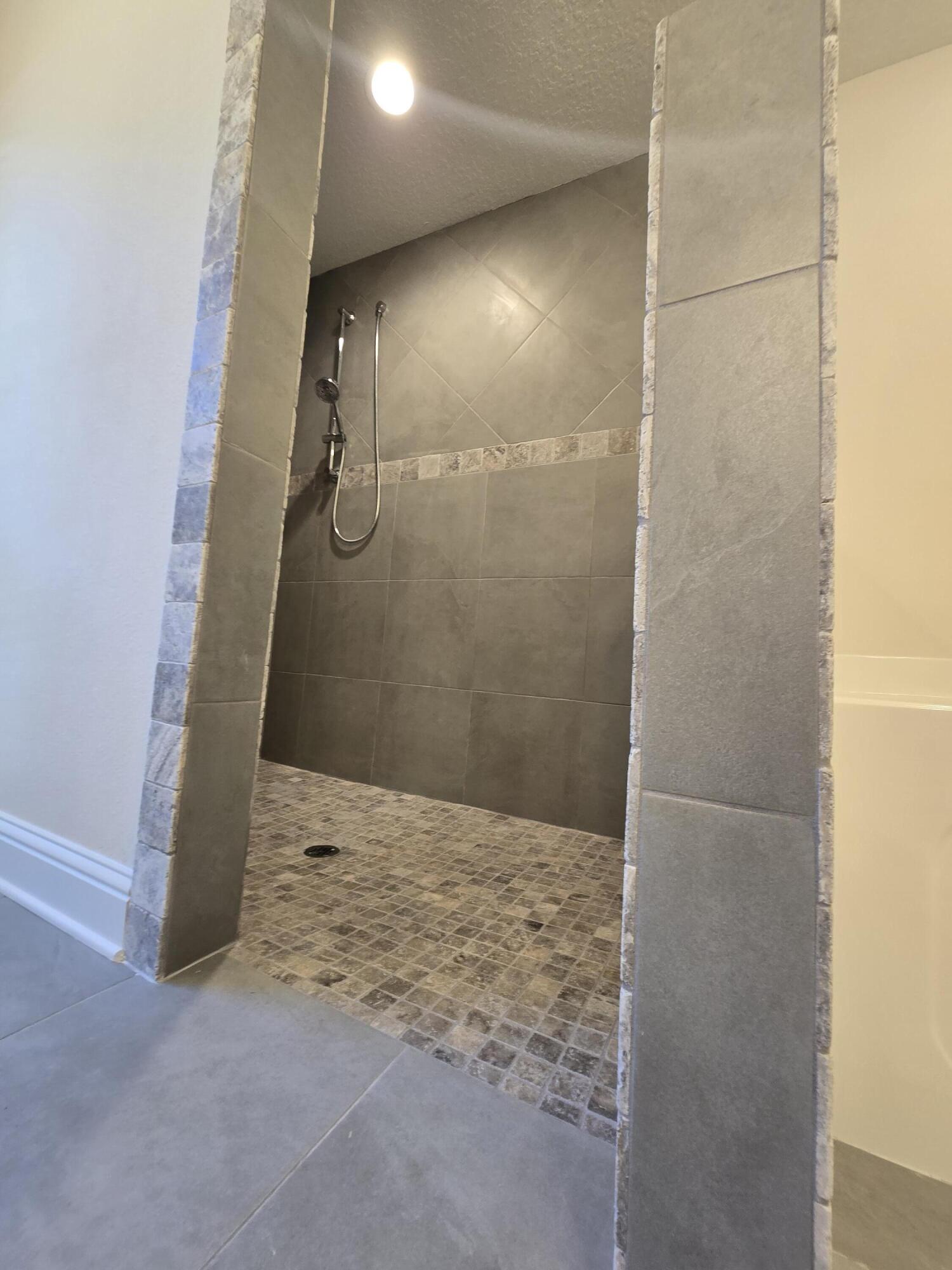 Nature Lake - Residential