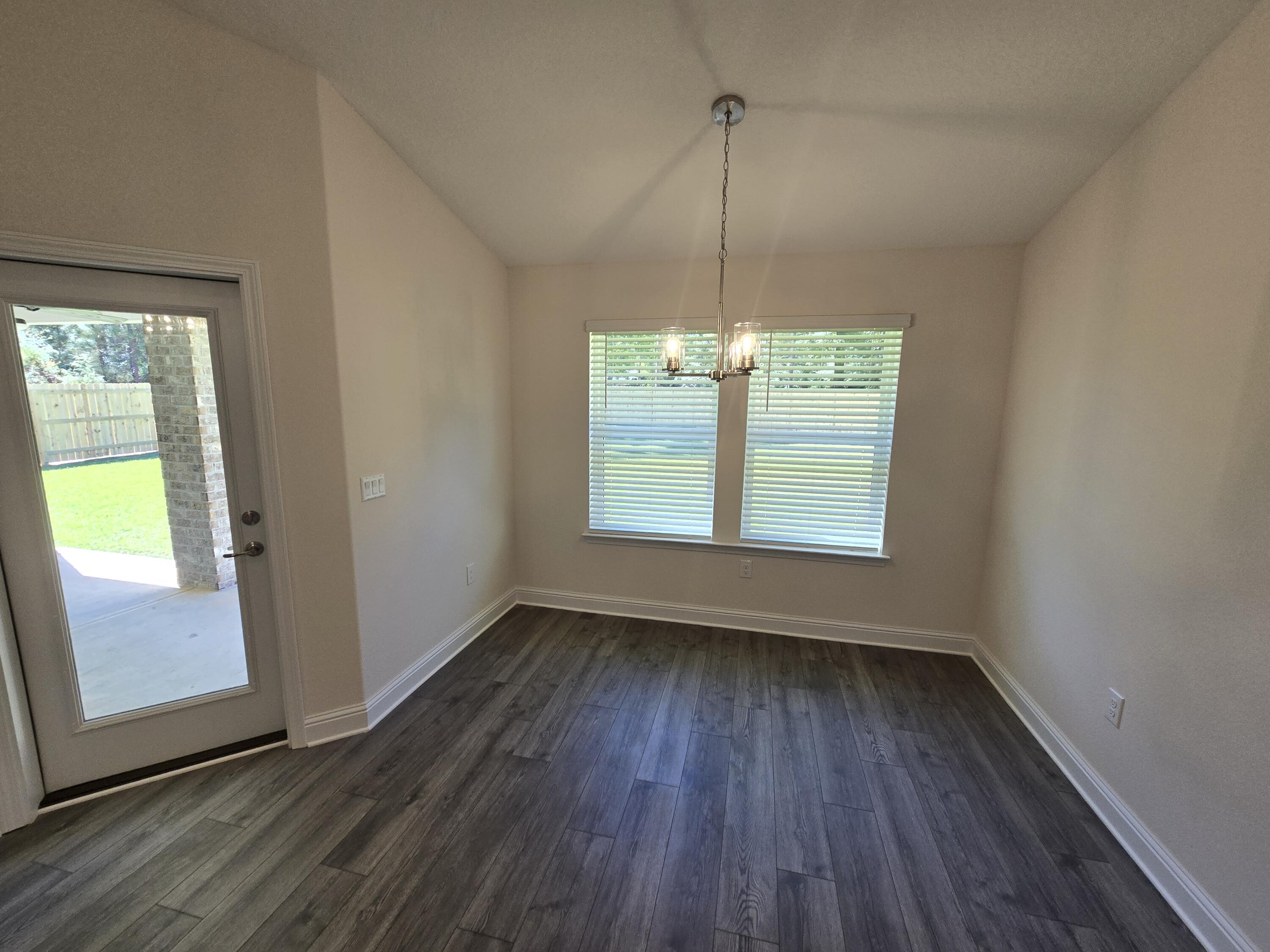 Nature Lake - Residential