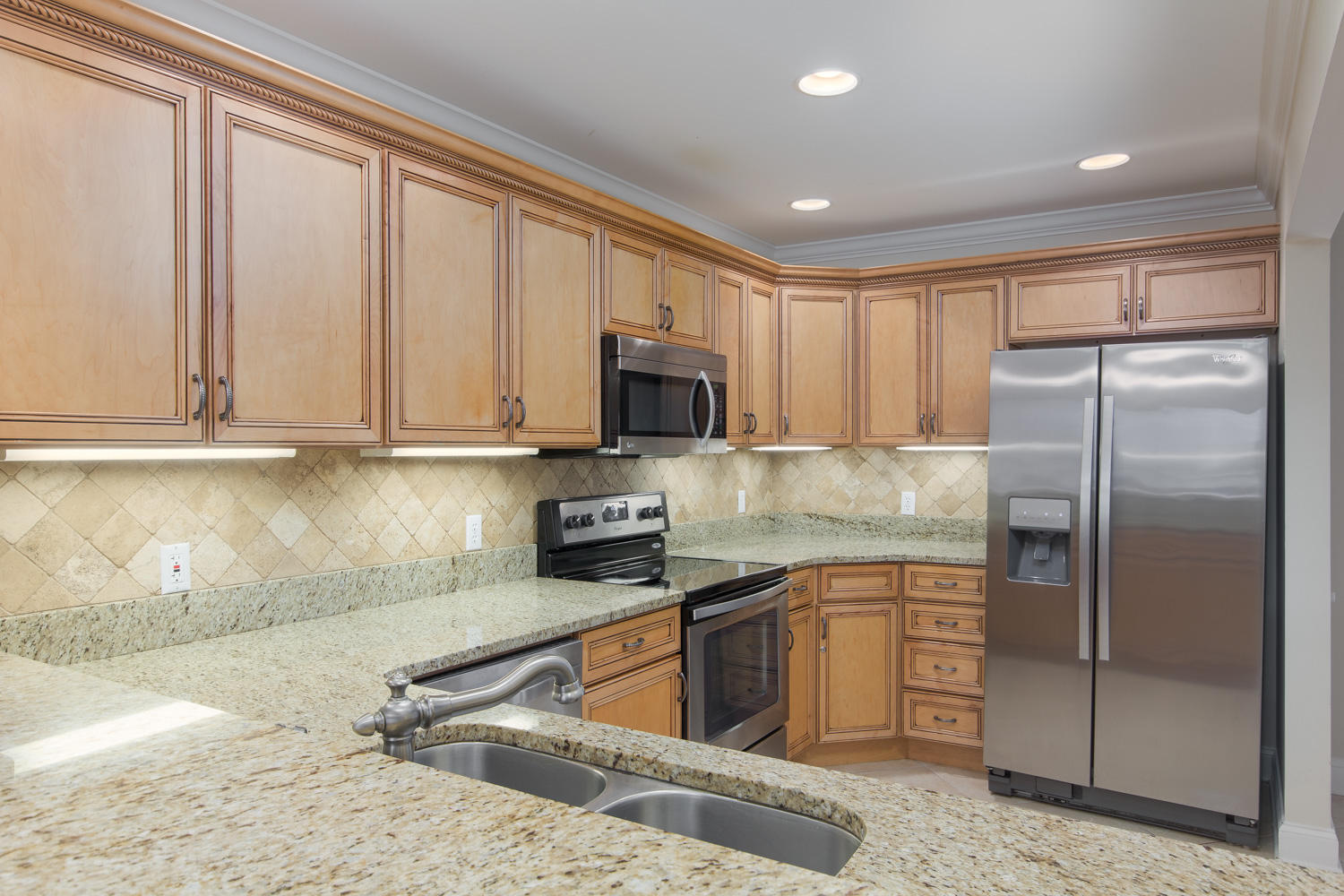 BEACHWALK VILLAS - Residential