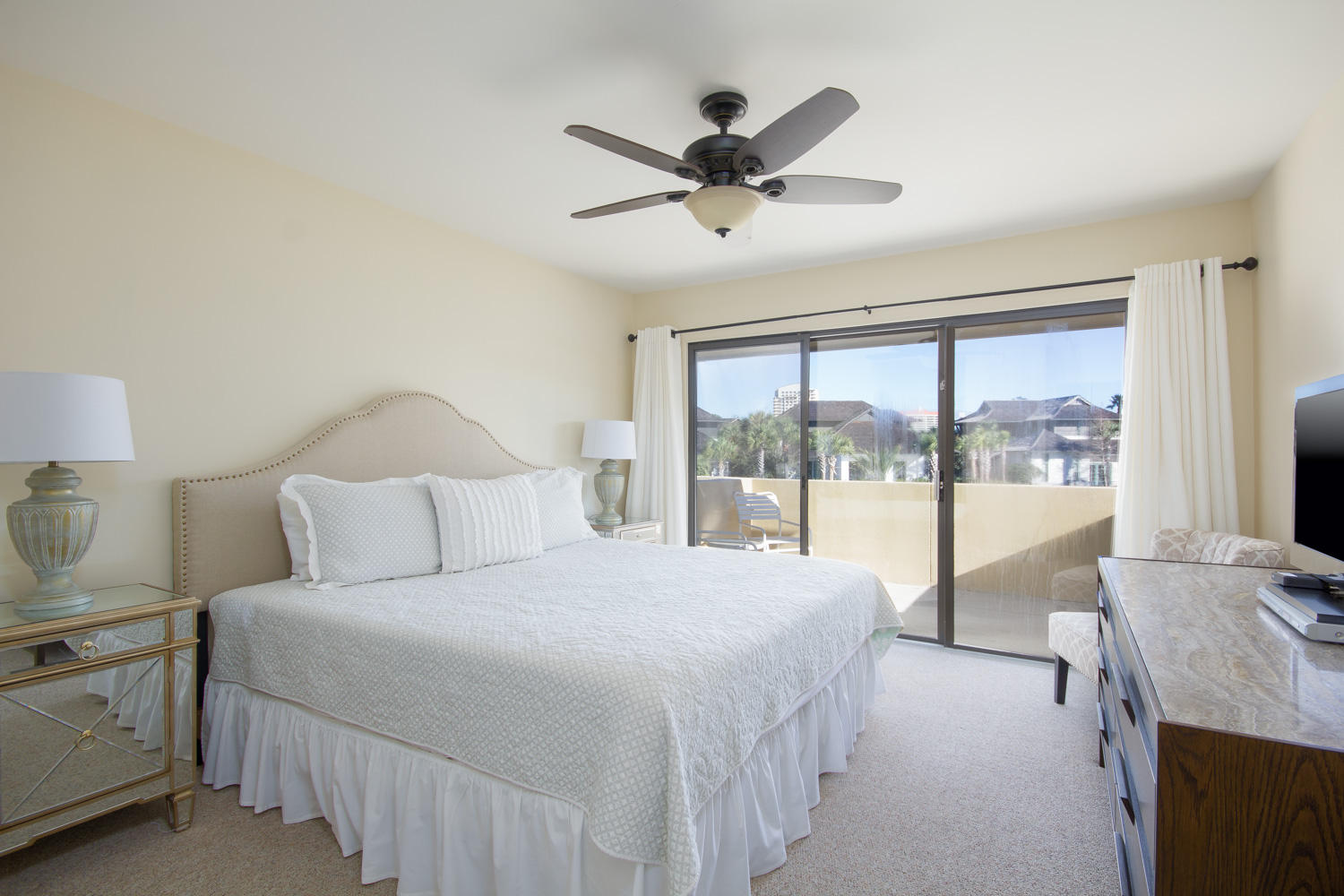 BEACHWALK VILLAS - Residential