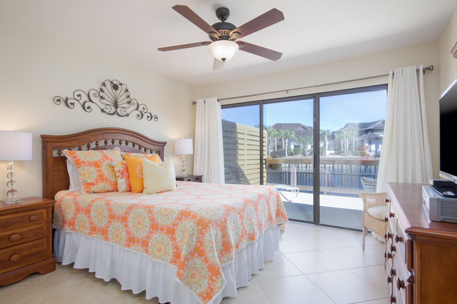 BEACHWALK VILLAS - Residential