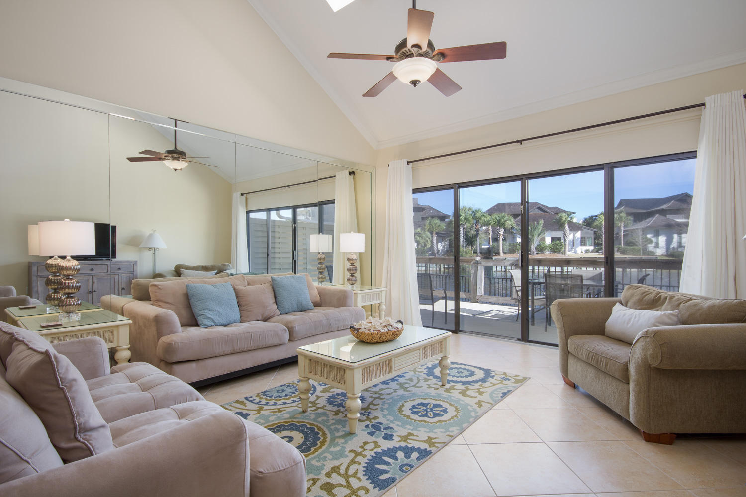 BEACHWALK VILLAS - Residential